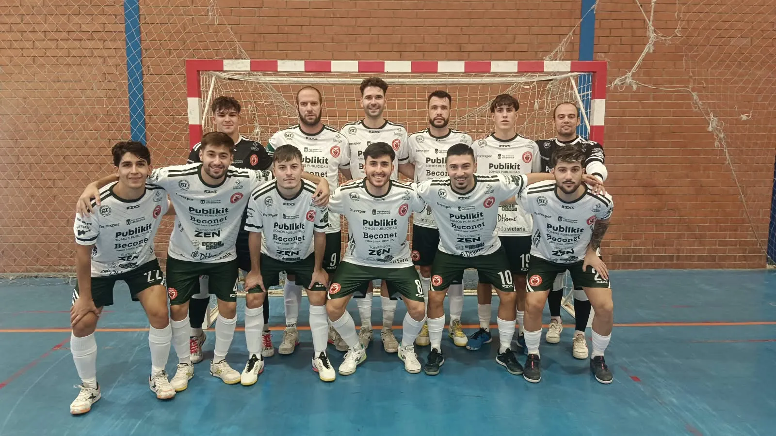 Formación del Beconet Bujalance en su segunda victoria de la temporada. 