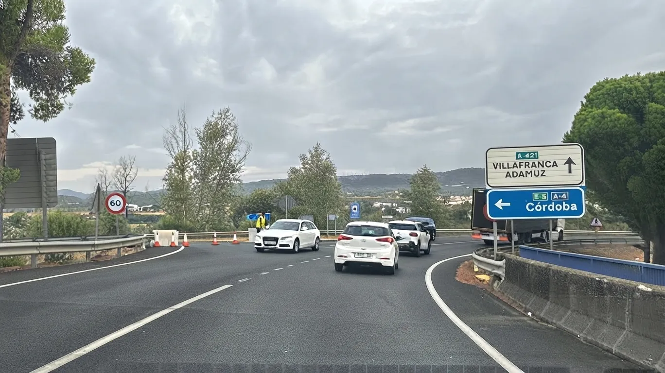 Corte de acceso a la A4 en Villafranca. Corte de acceso a la A4 en Villafranca.