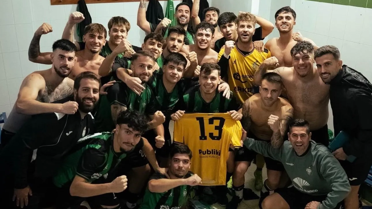 El Bujalance celebra su victoria en Espejo. Foto: Club