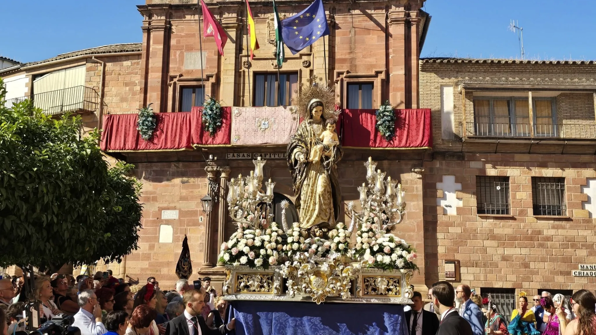 Procesión de la Virgen del Rosario. Foto: Cofradía Procesión de la Virgen del Rosario. Foto: Cofradía