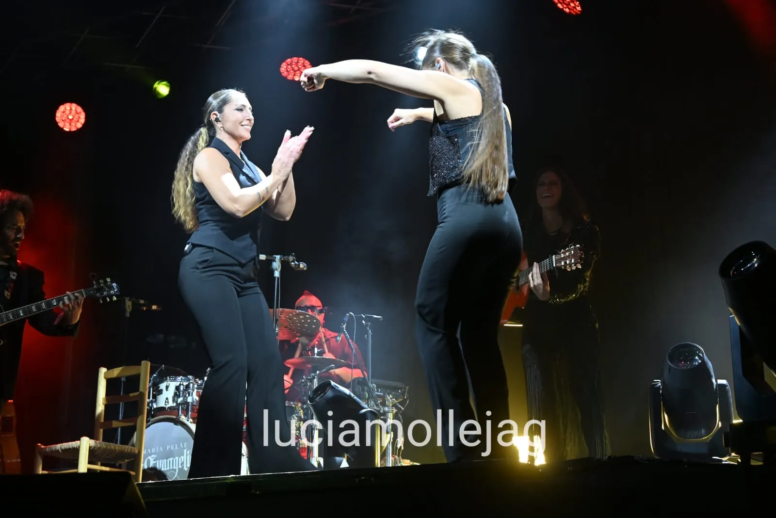 María Peláe y Carril Bicil