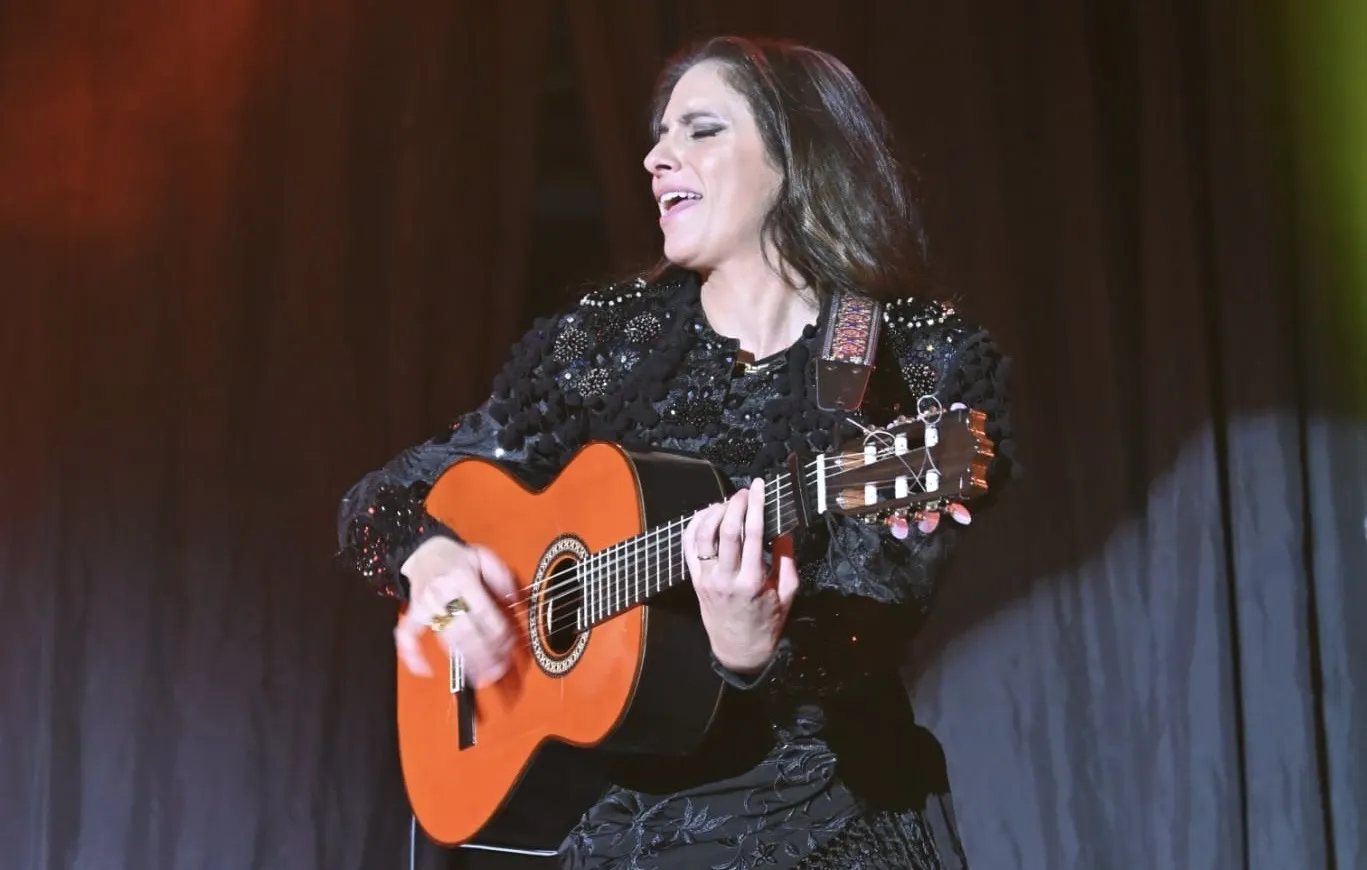 María Peláe y Carril Bicil