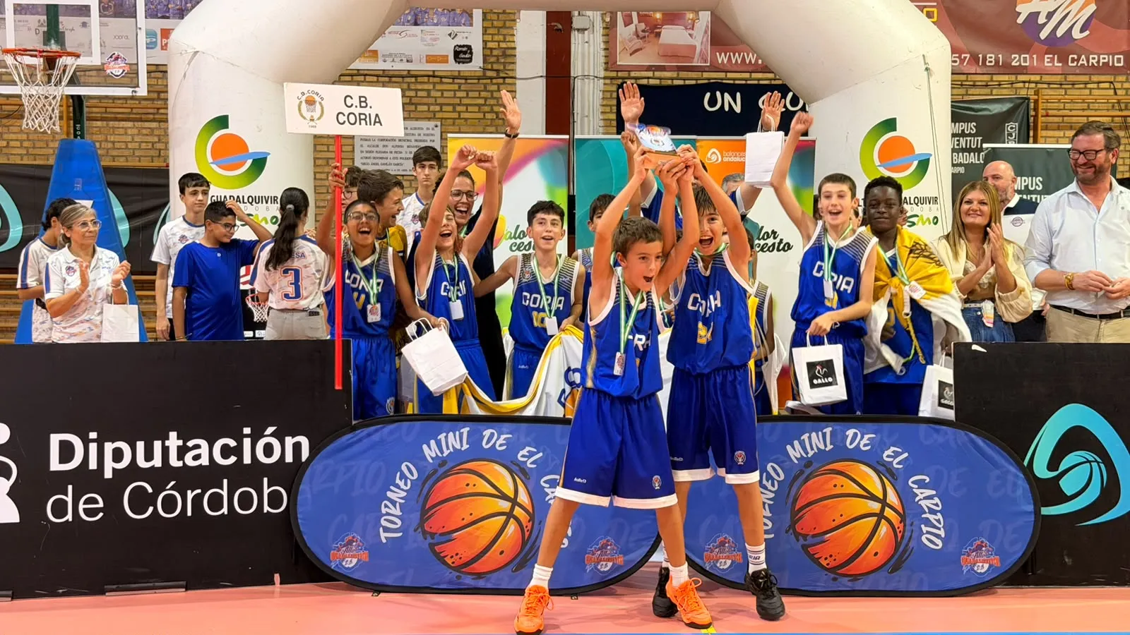 CB Coria, ganador de la categoría masculina. CB Coria, ganador de la categoría masculina.