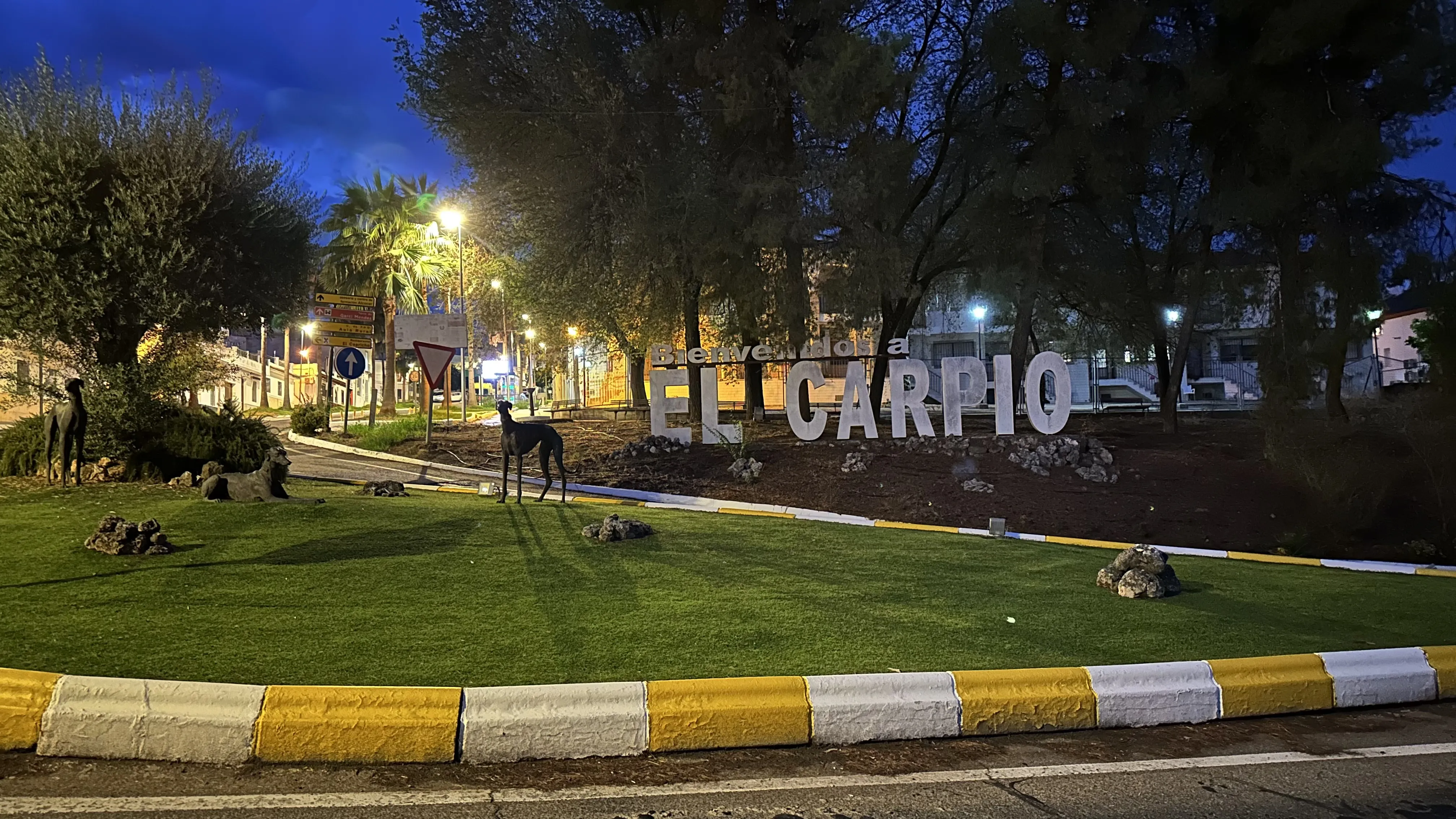 Uno de los accesos a El Carpio desde Córdoba.