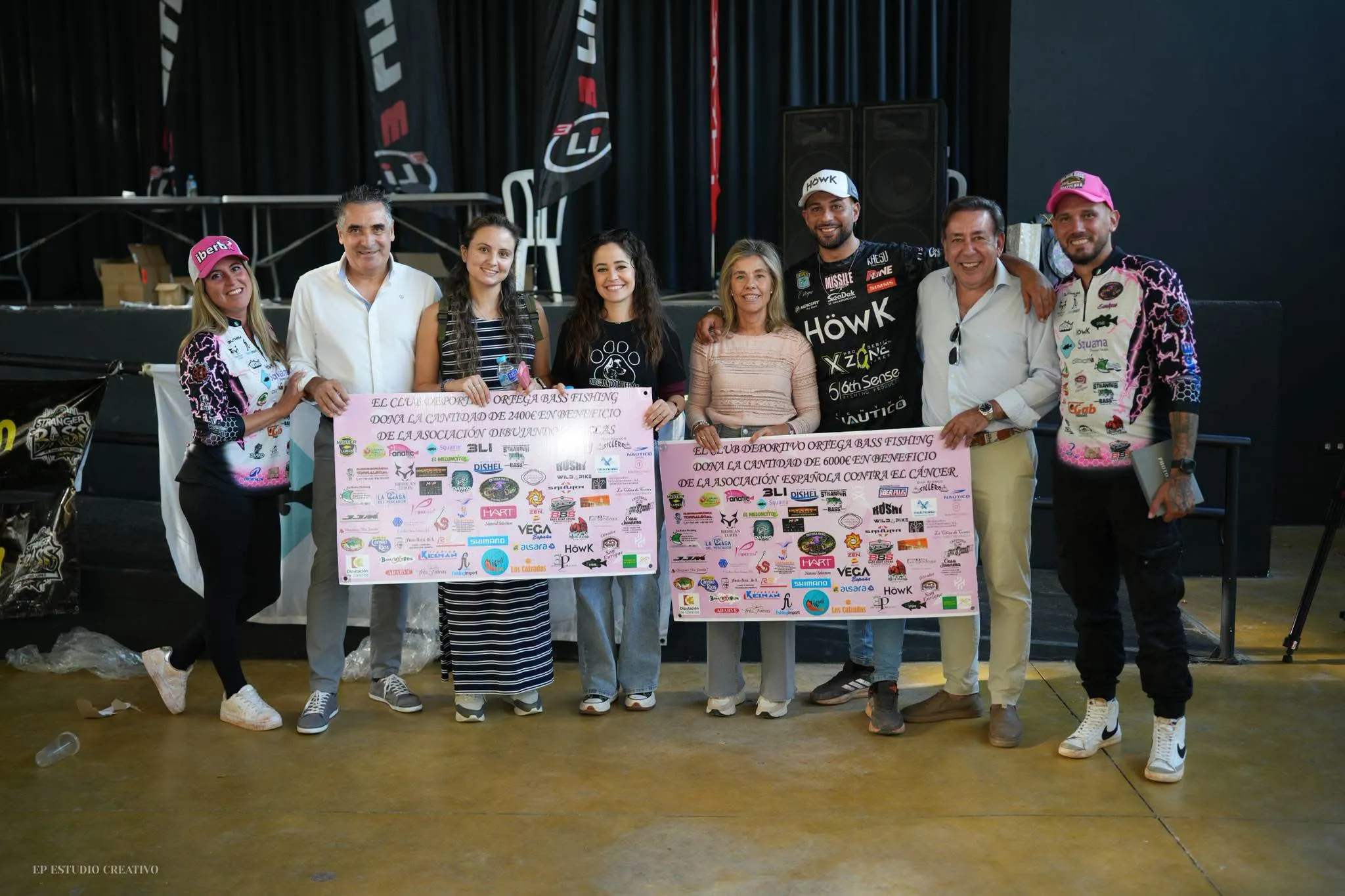 La organización, junto a las asociaciones y el ayuntamiento. Foto: Ayto Villa del Río