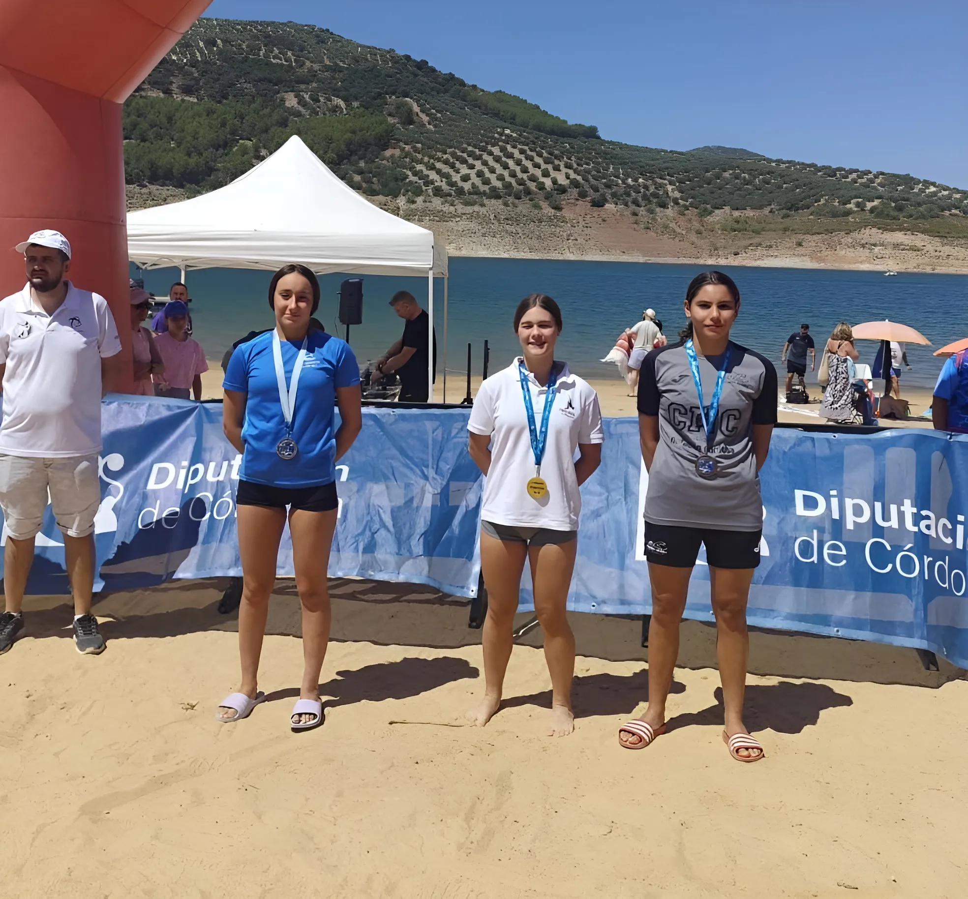 Podio de Alba Acevedo en Iznájar. Foto: CN Montoro