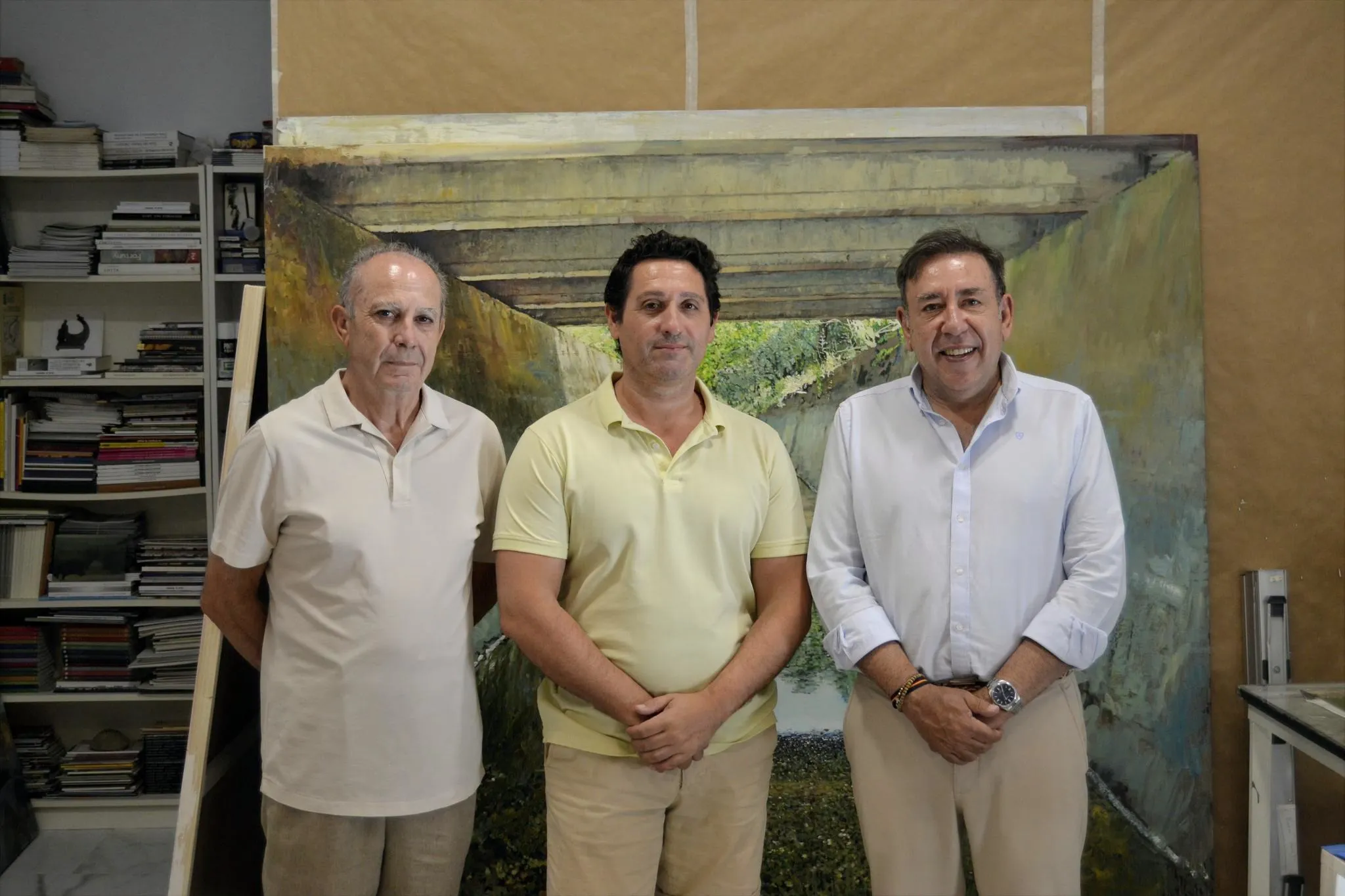 El pintor D. Francisco Vera Muñoz (centro) será uno de los maestros de honor de la X Bienal de Villa del Río. Foto: Ayuntamiento de Villa del Río