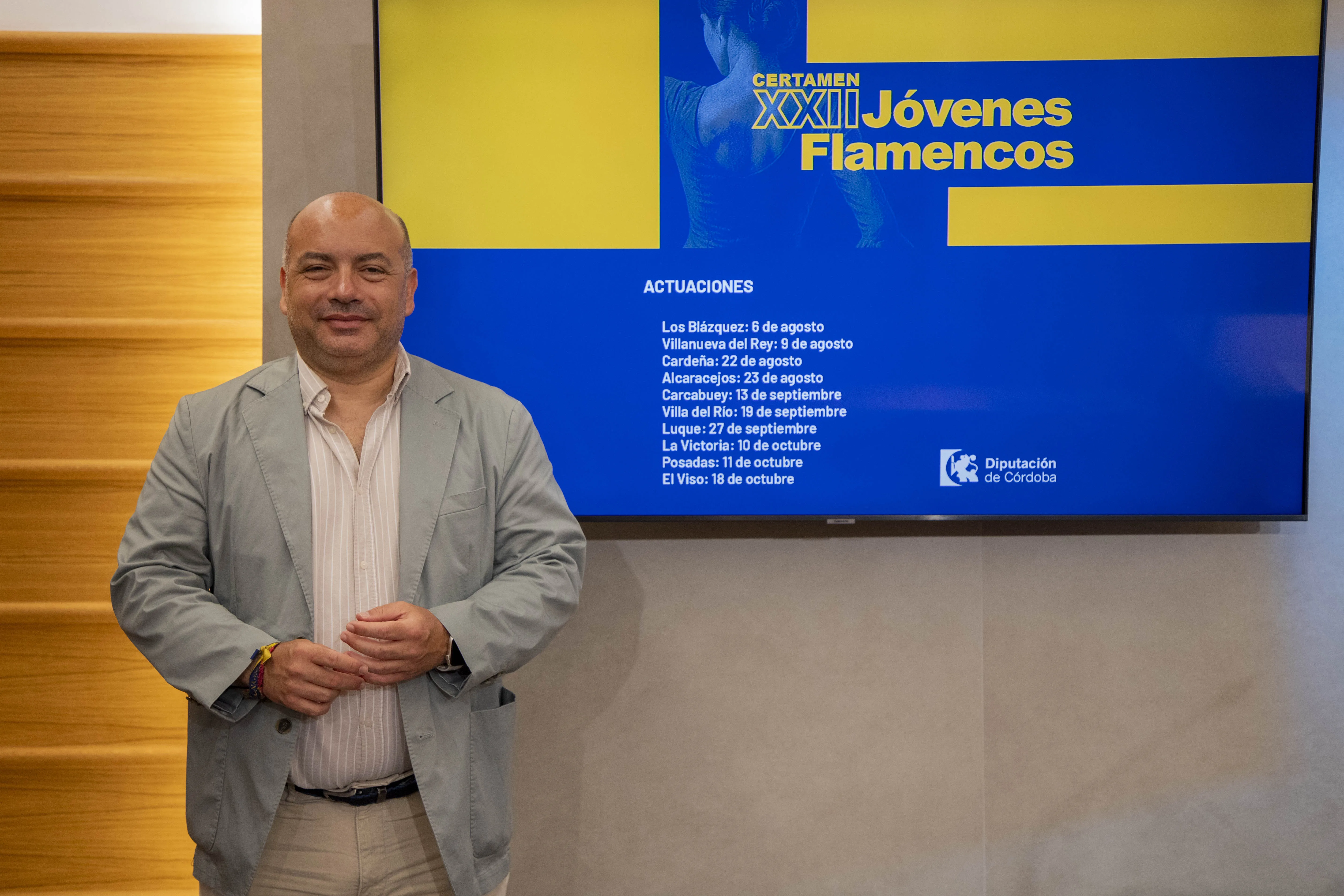 El delegado de cultura, Gabriel Luque, presenta la gira del Certamen de Jóvenes Flamencos. Foto: Diputación de Córdoba.