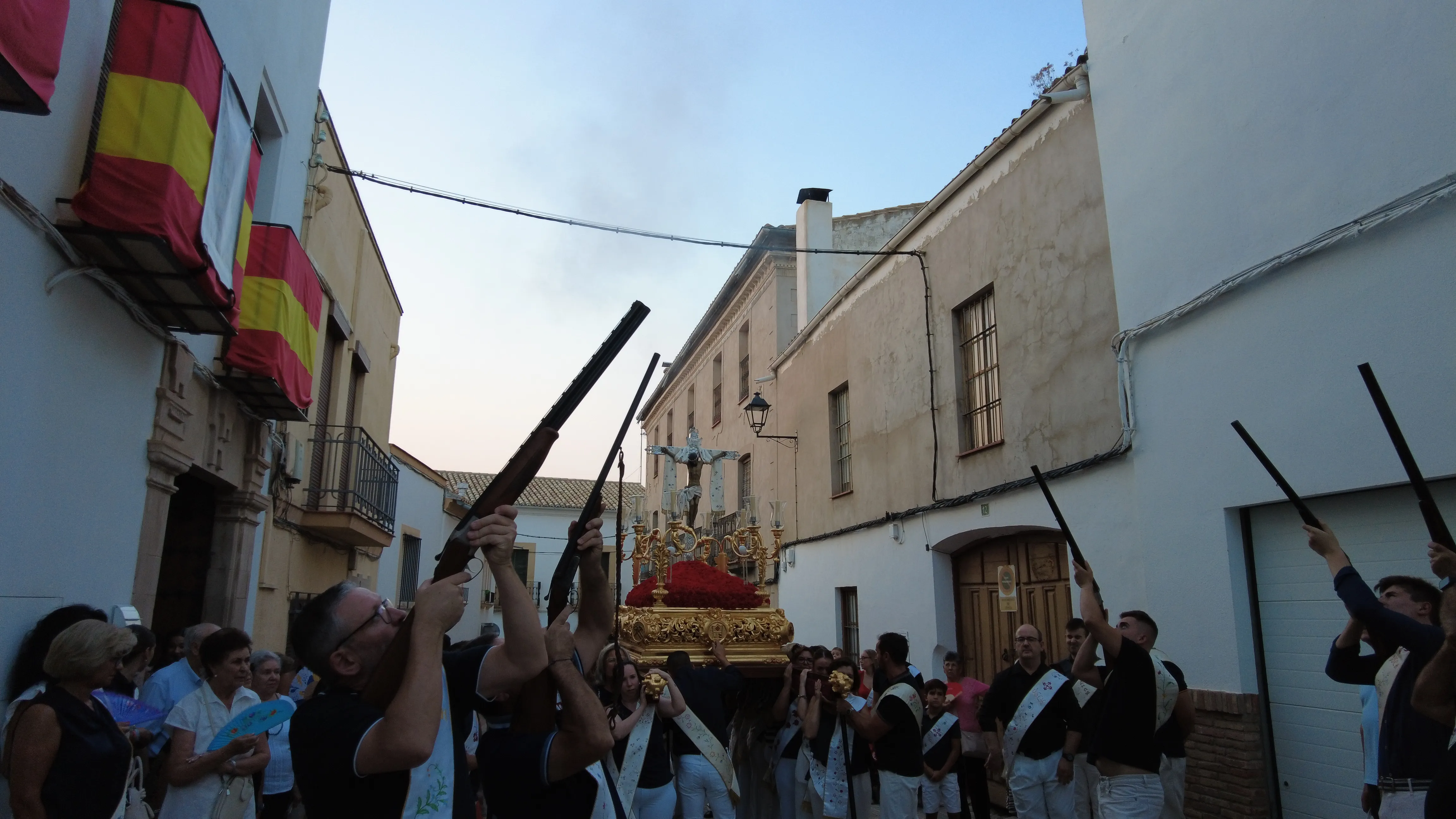 Traslado del Cristo Chico del Humilladero como punto de origen a la Feria de los Cristos de Lopera