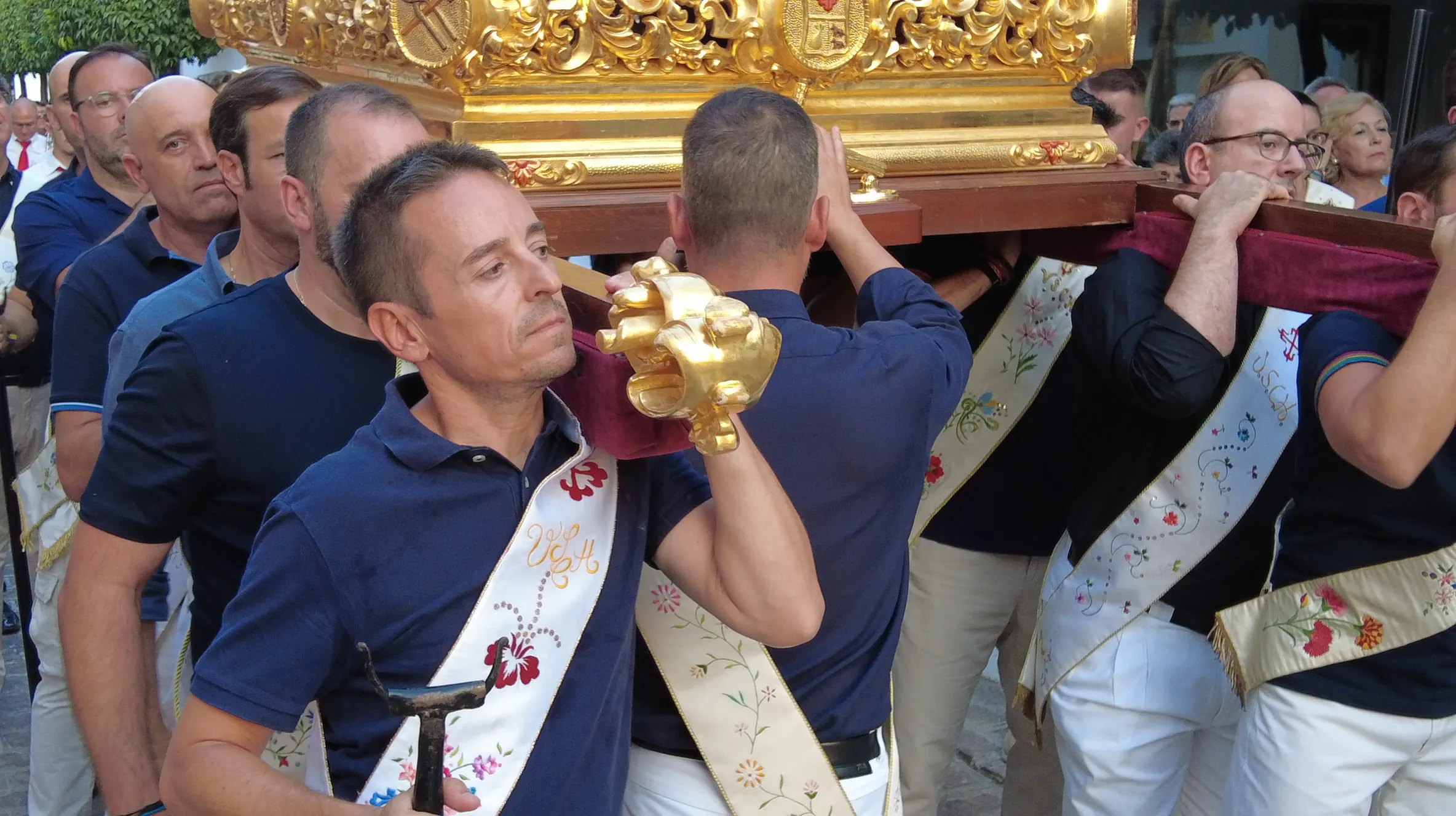 Traslado del Cristo Chico del Humilladero como punto de origen a la Feria de los Cristos de Lopera