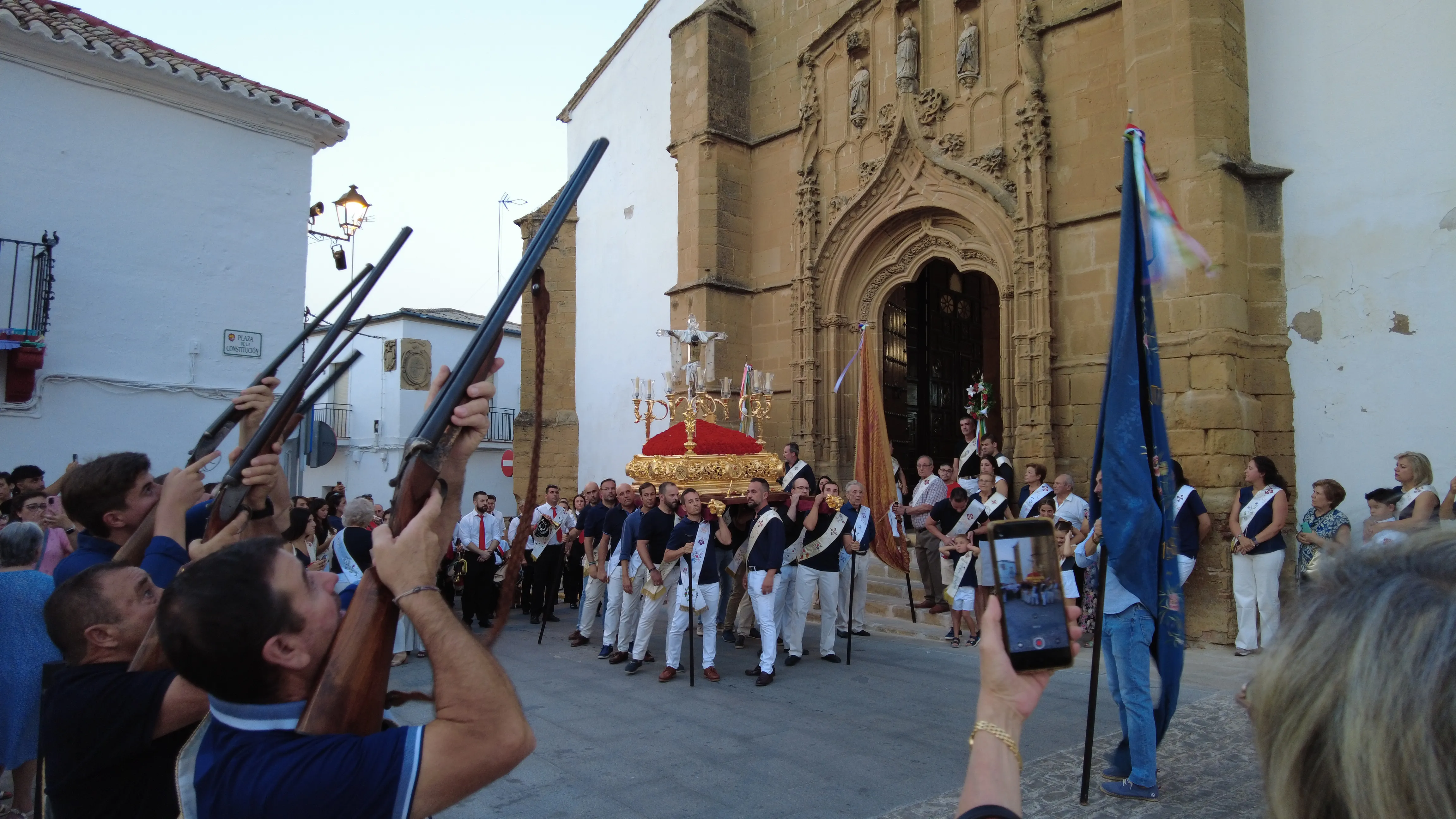 Traslado del Cristo Chico del Humilladero como punto de origen a la Feria de los Cristos de Lopera