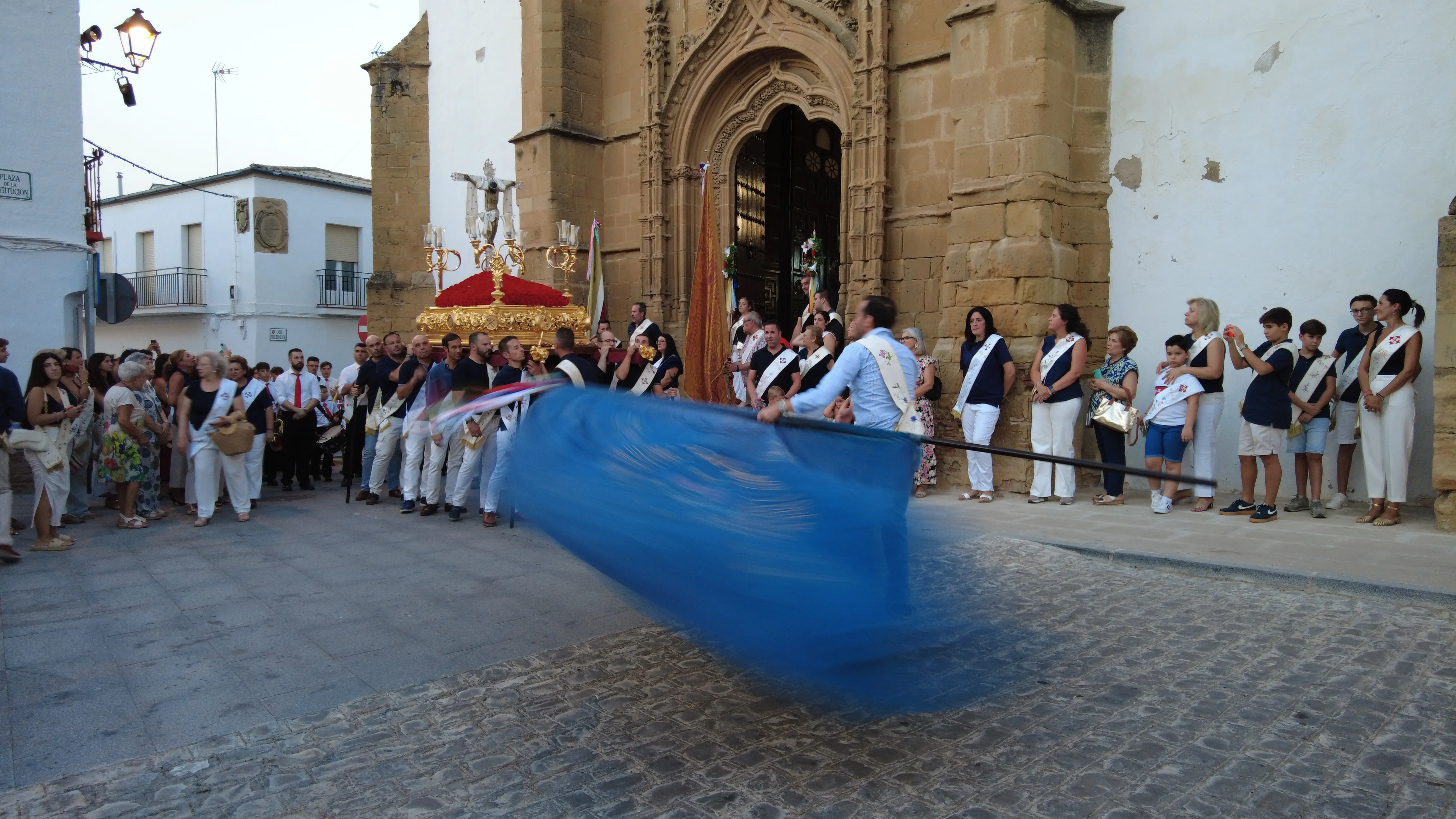 Traslado del Cristo Chico del Humilladero como punto de origen a la Feria de los Cristos de Lopera