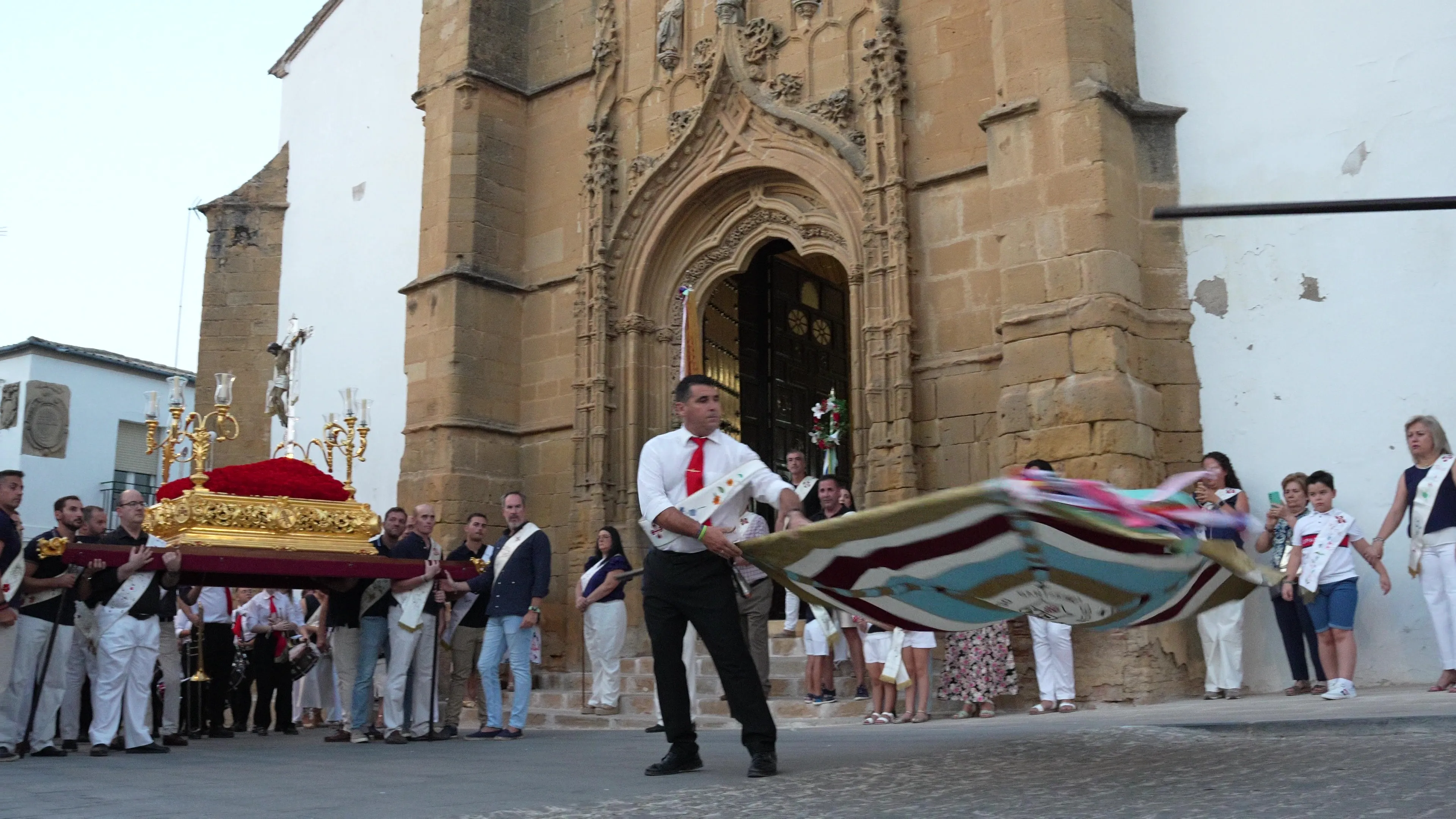 Traslado del Cristo Chico del Humilladero como punto de origen a la Feria de los Cristos de Lopera