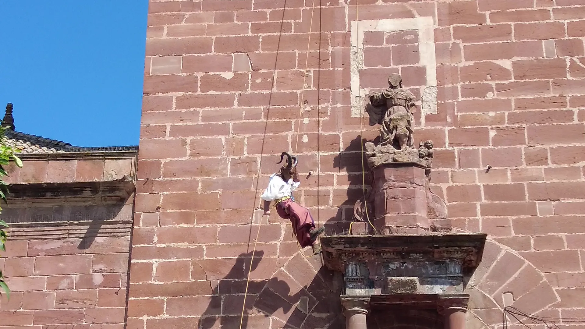 La fiesta infantil junto a la suelta de la Diablilla de Montoro