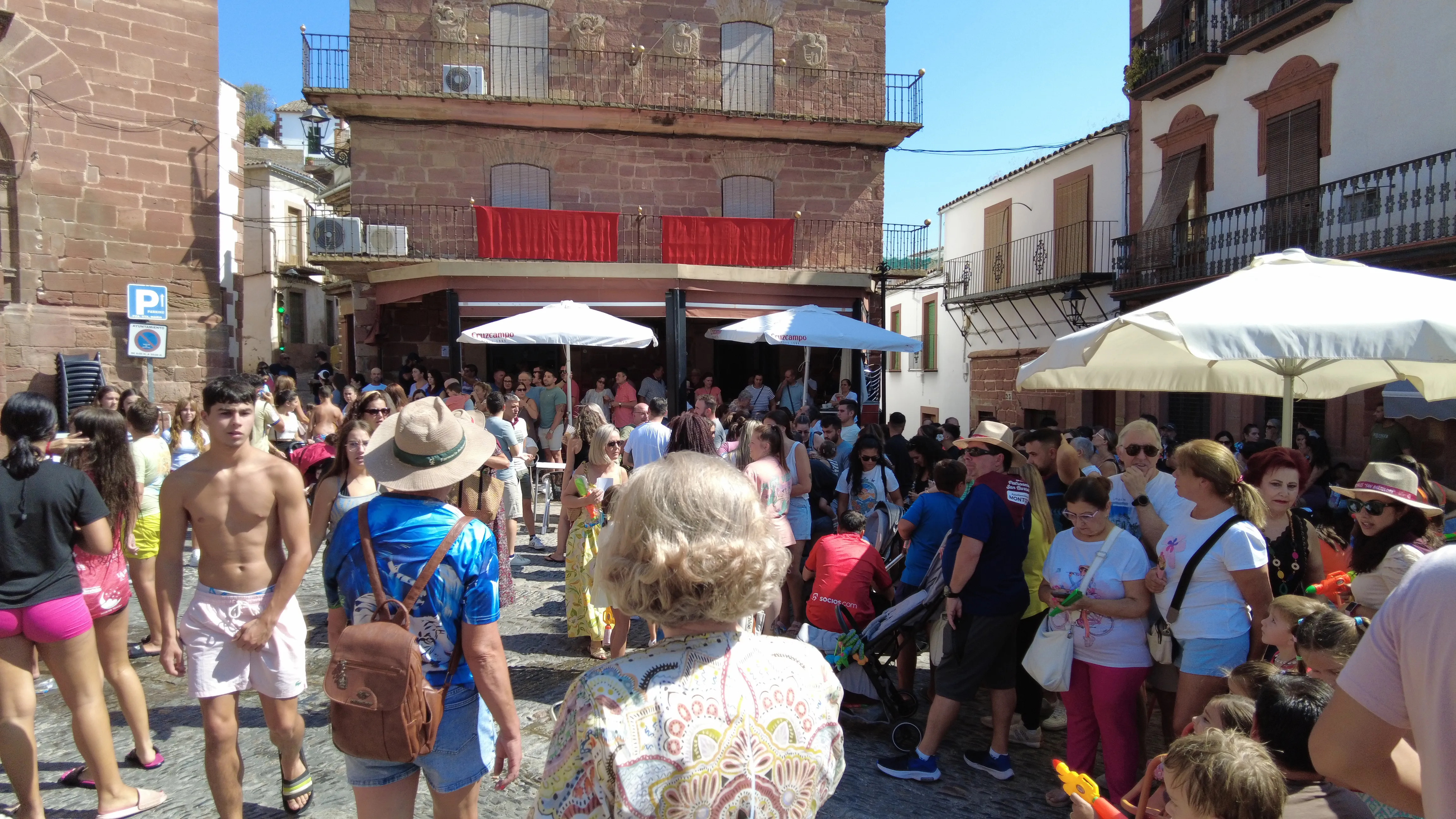 La fiesta infantil junto a la suelta de la Diablilla de Montoro