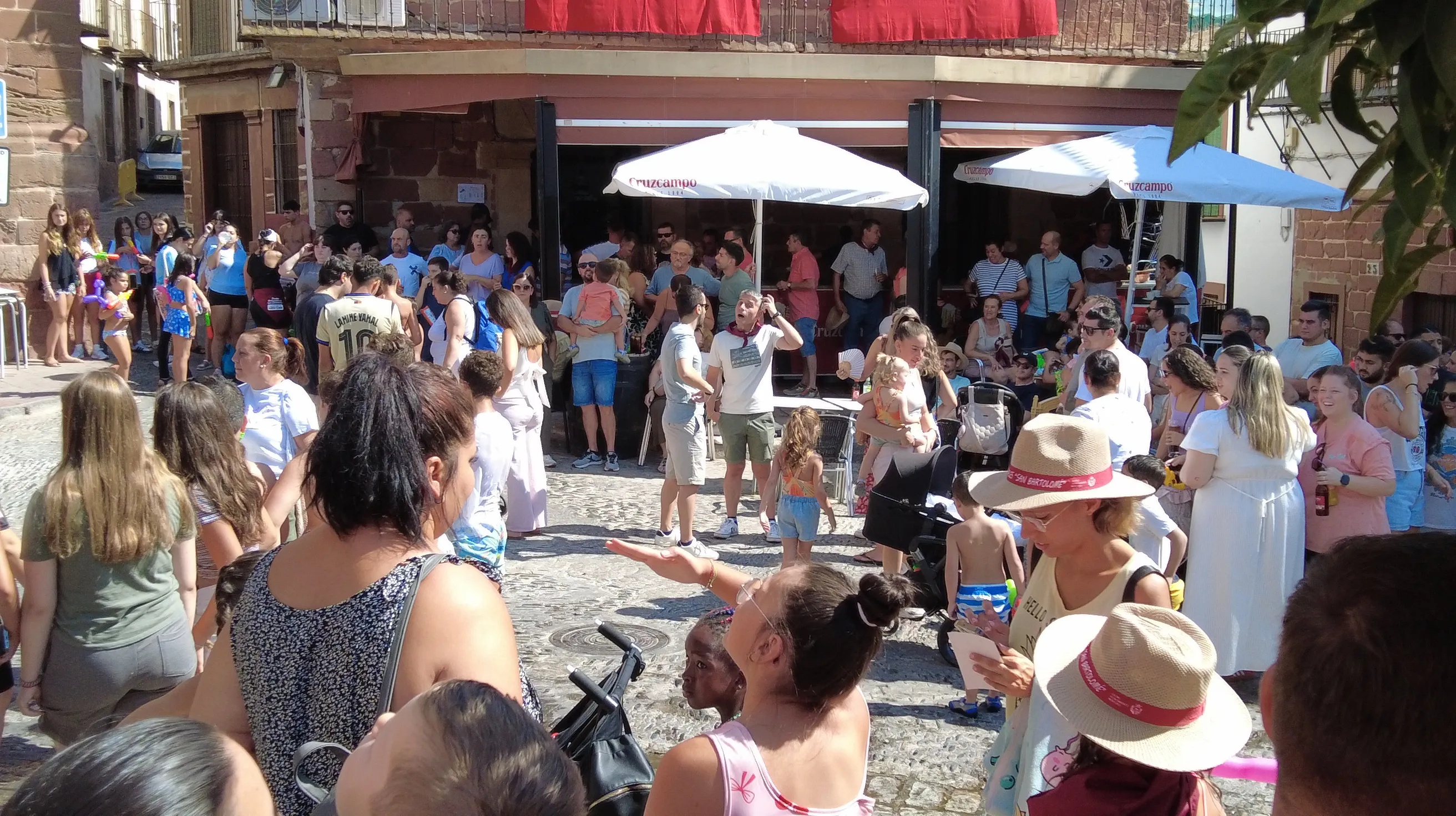 La fiesta infantil junto a la suelta de la Diablilla de Montoro