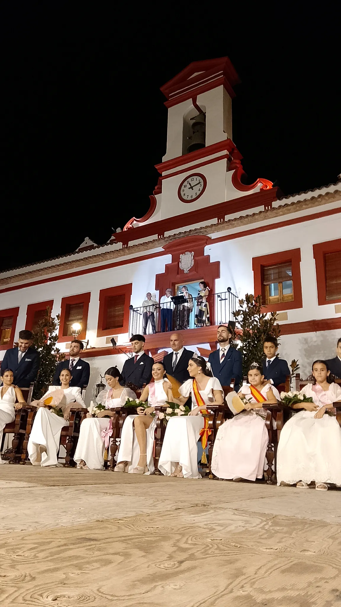 Pregón y posterior coronación de las reinas de la Feria de los Cristos