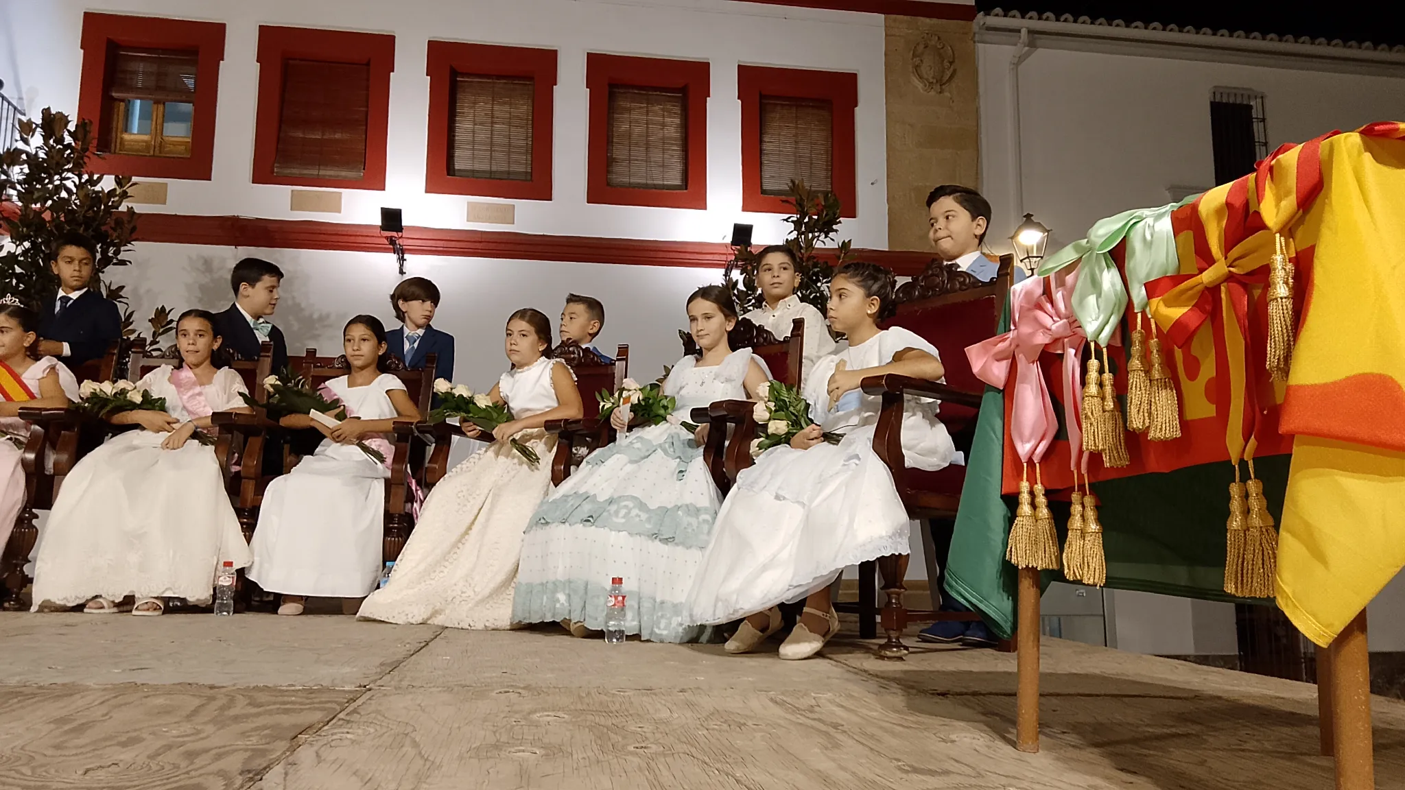Pregón y posterior coronación de las reinas de la Feria de los Cristos