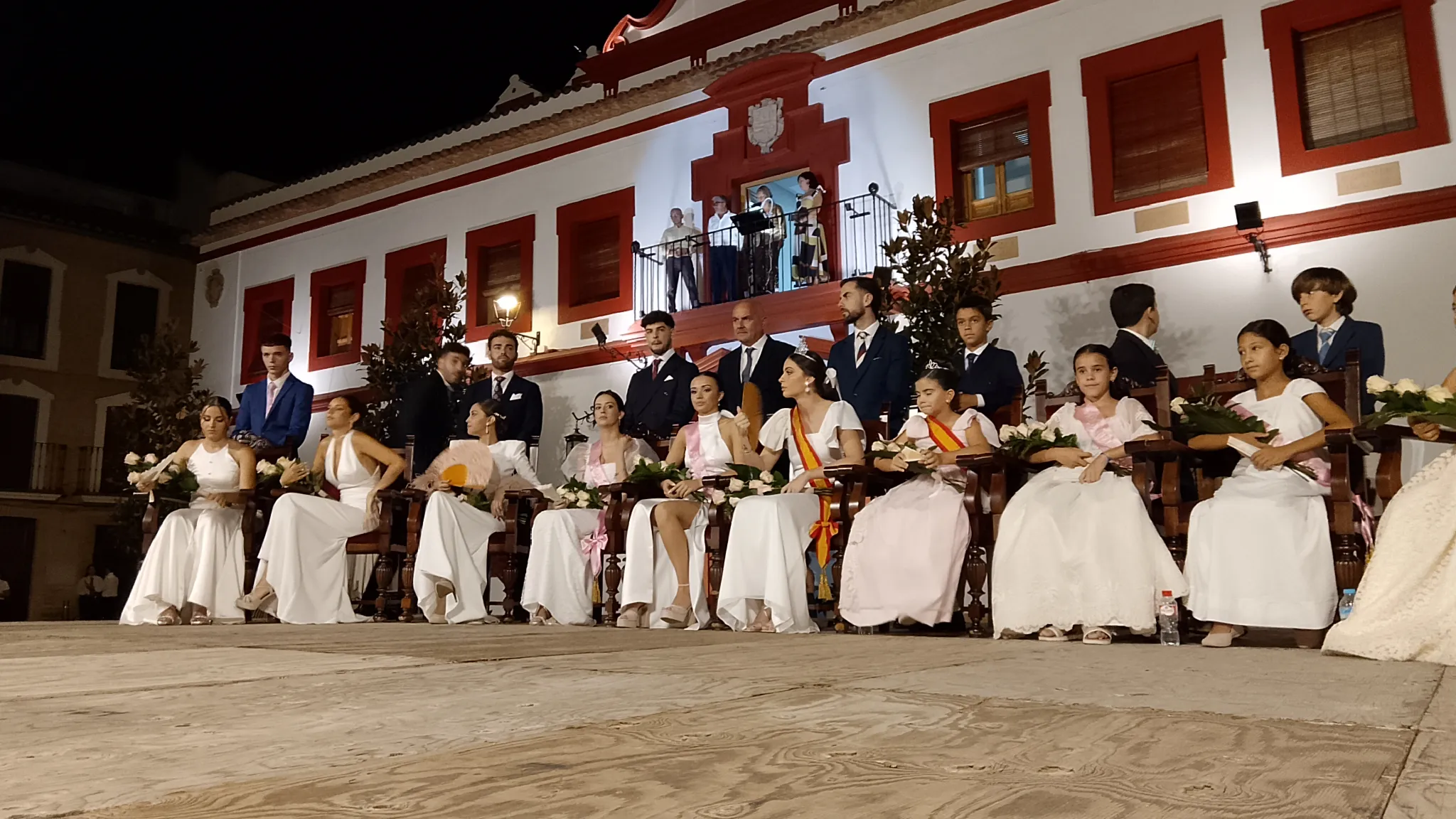 Pregón y posterior coronación de las reinas de la Feria de los Cristos