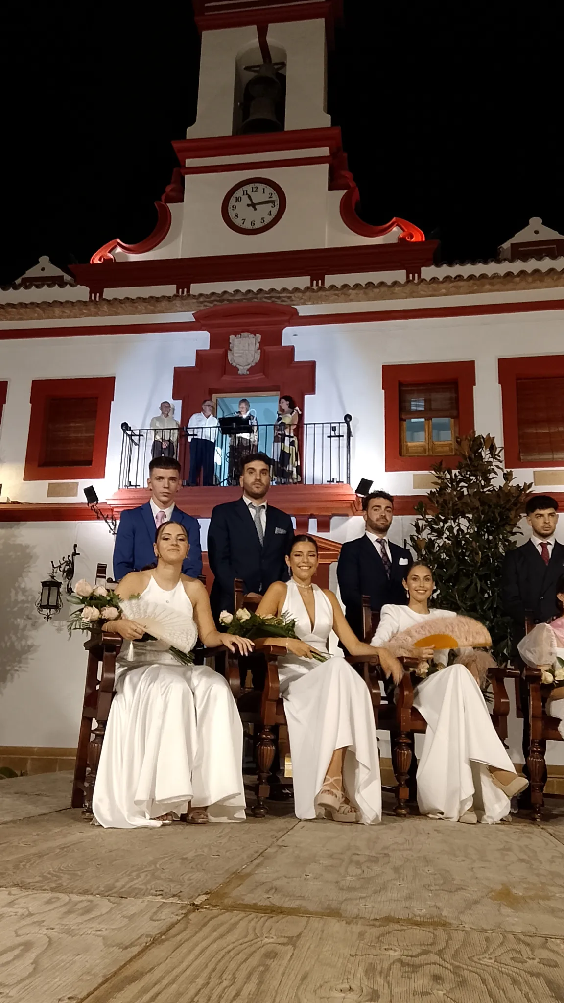 Pregón y posterior coronación de las reinas de la Feria de los Cristos