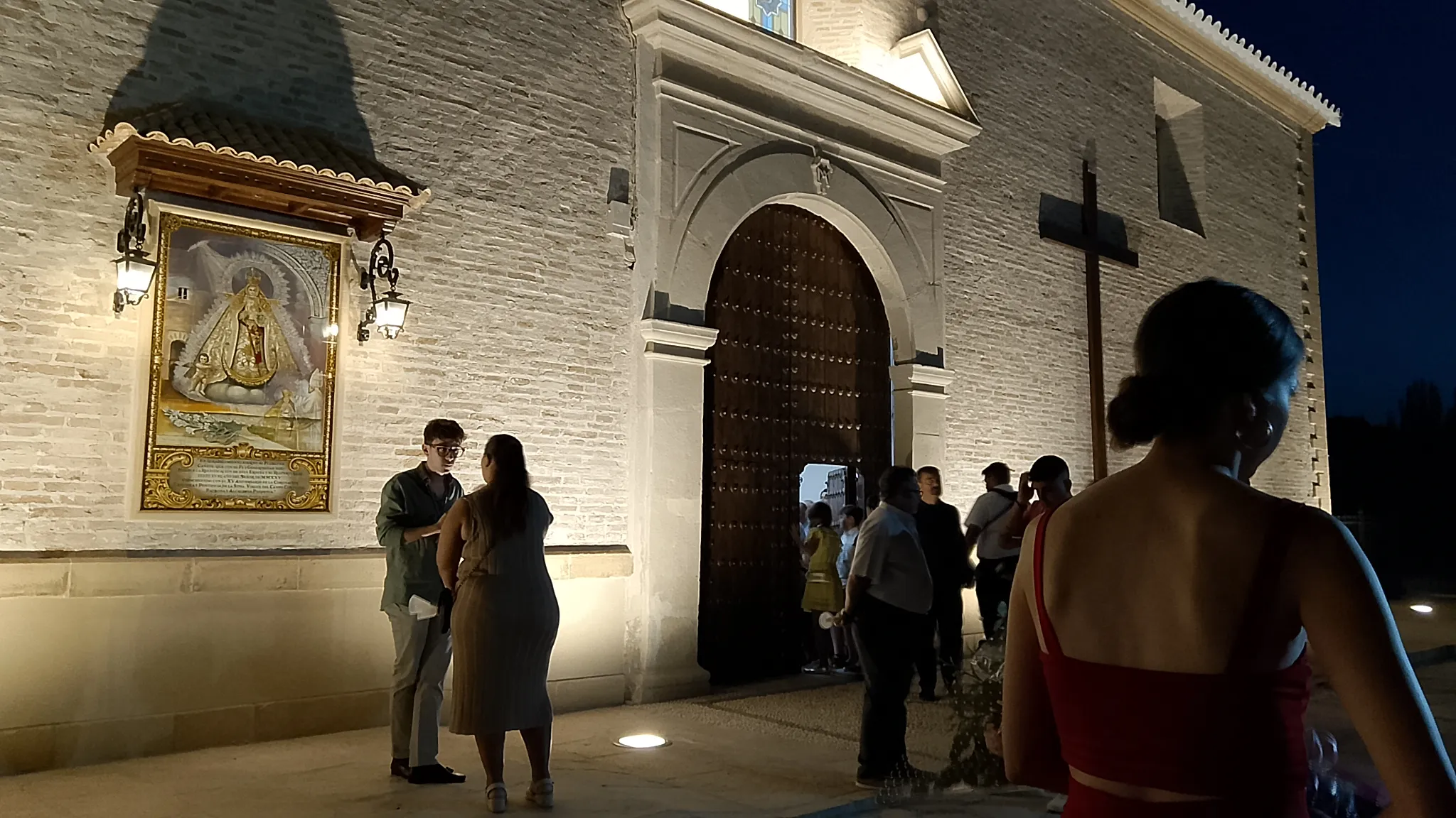 Inicio del traslado de la Virgen del Campo Coronada en Cañete de las Torres