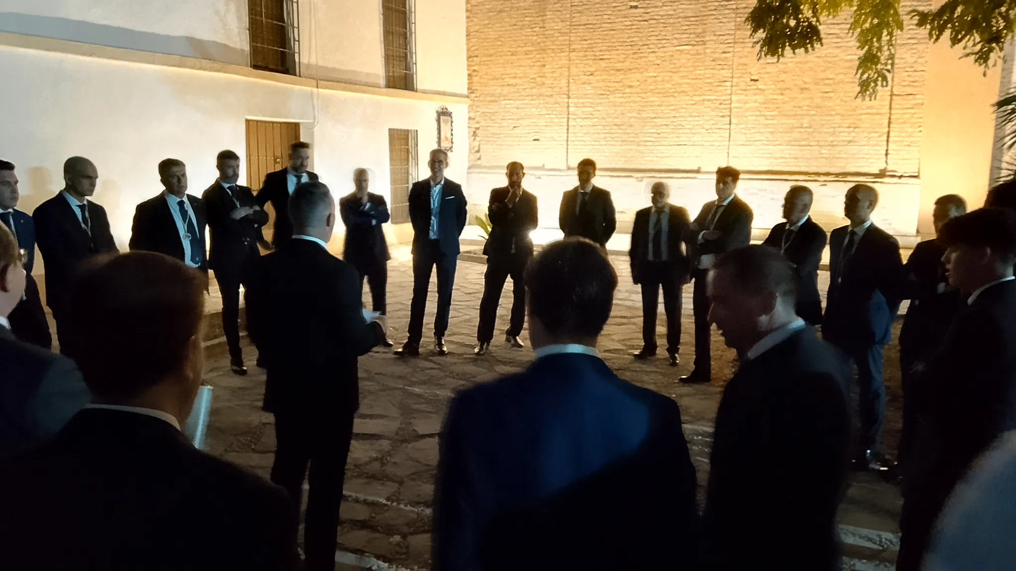 Inicio del traslado de la Virgen del Campo Coronada en Cañete de las Torres