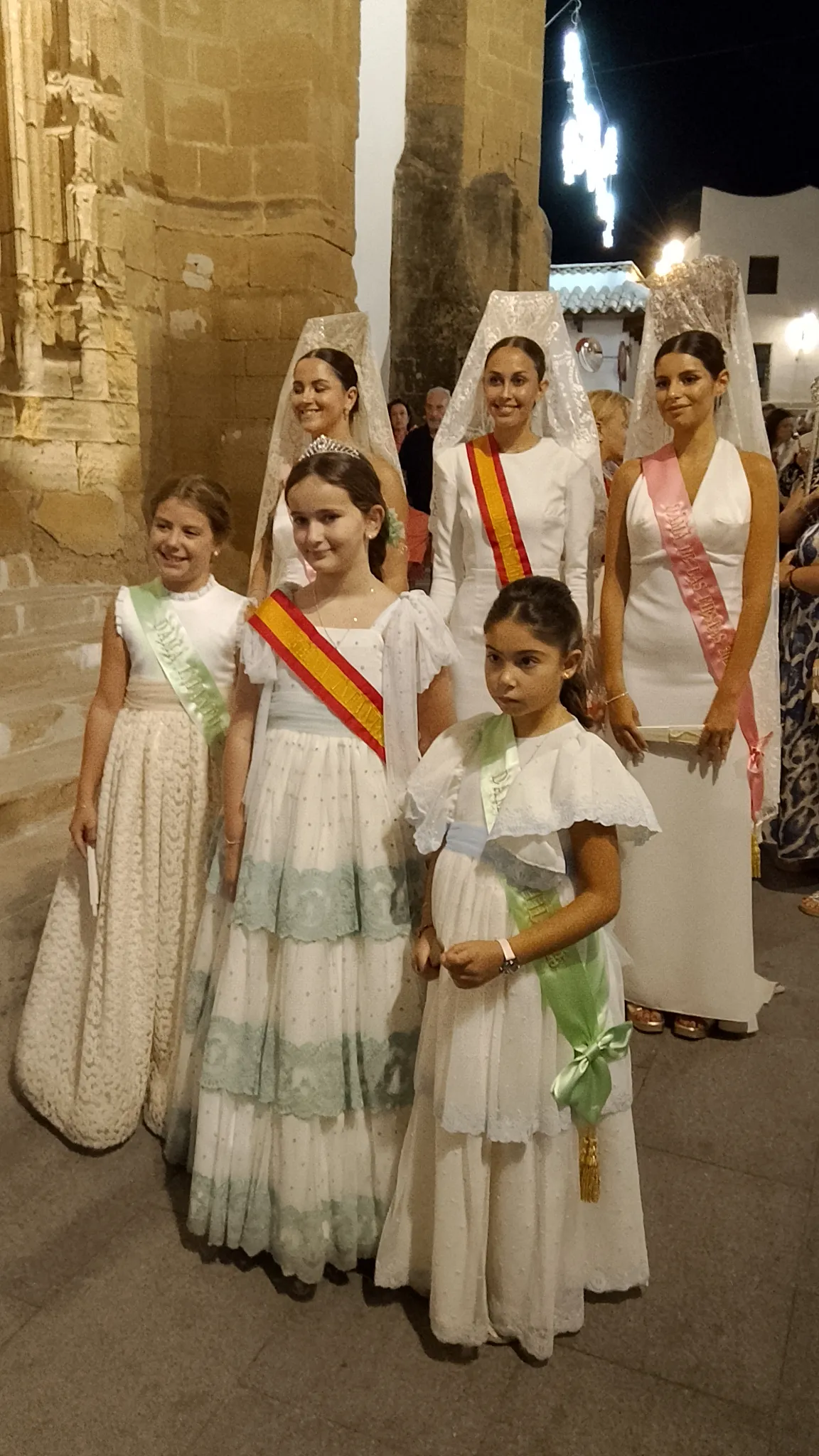 Lopera vive uno de sus días grandes con la procesión del Cristo Grande o Cristo de la Veracruz