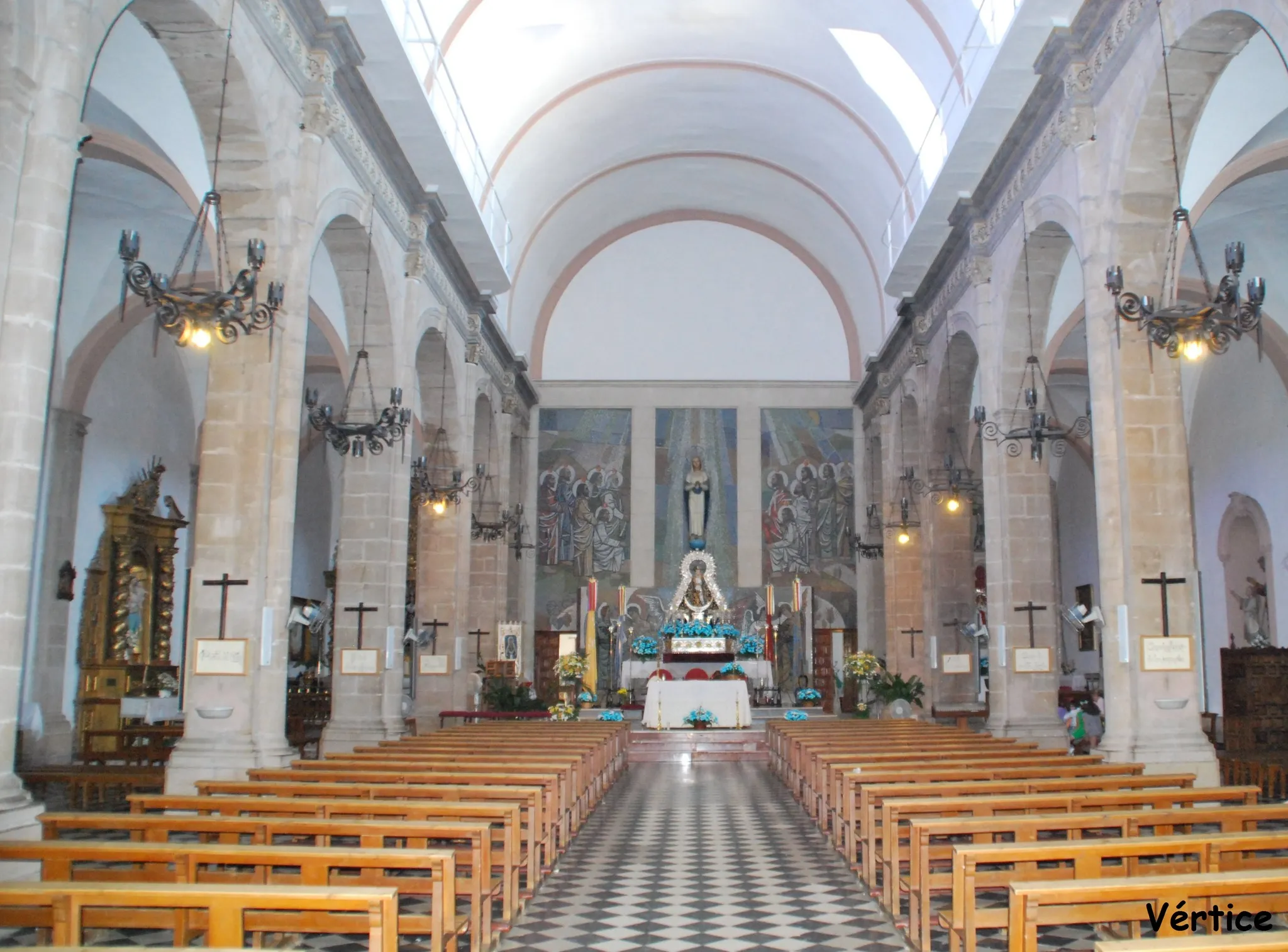 La polémica está servida en Villa del Río por el altar mayor de la parroquia de la Inmaculada Concepción