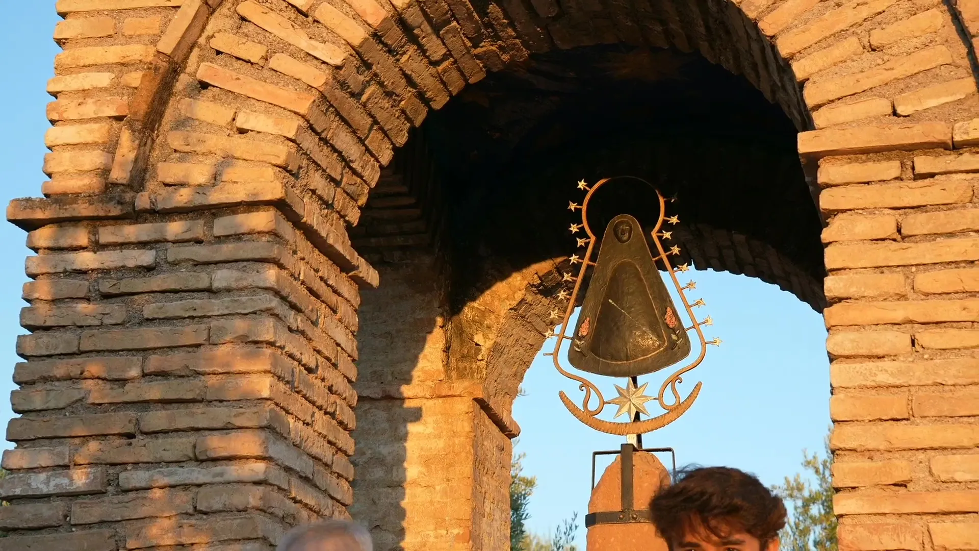 Misa en el humilladero de la Virgen de la Estrella en Villa del Río