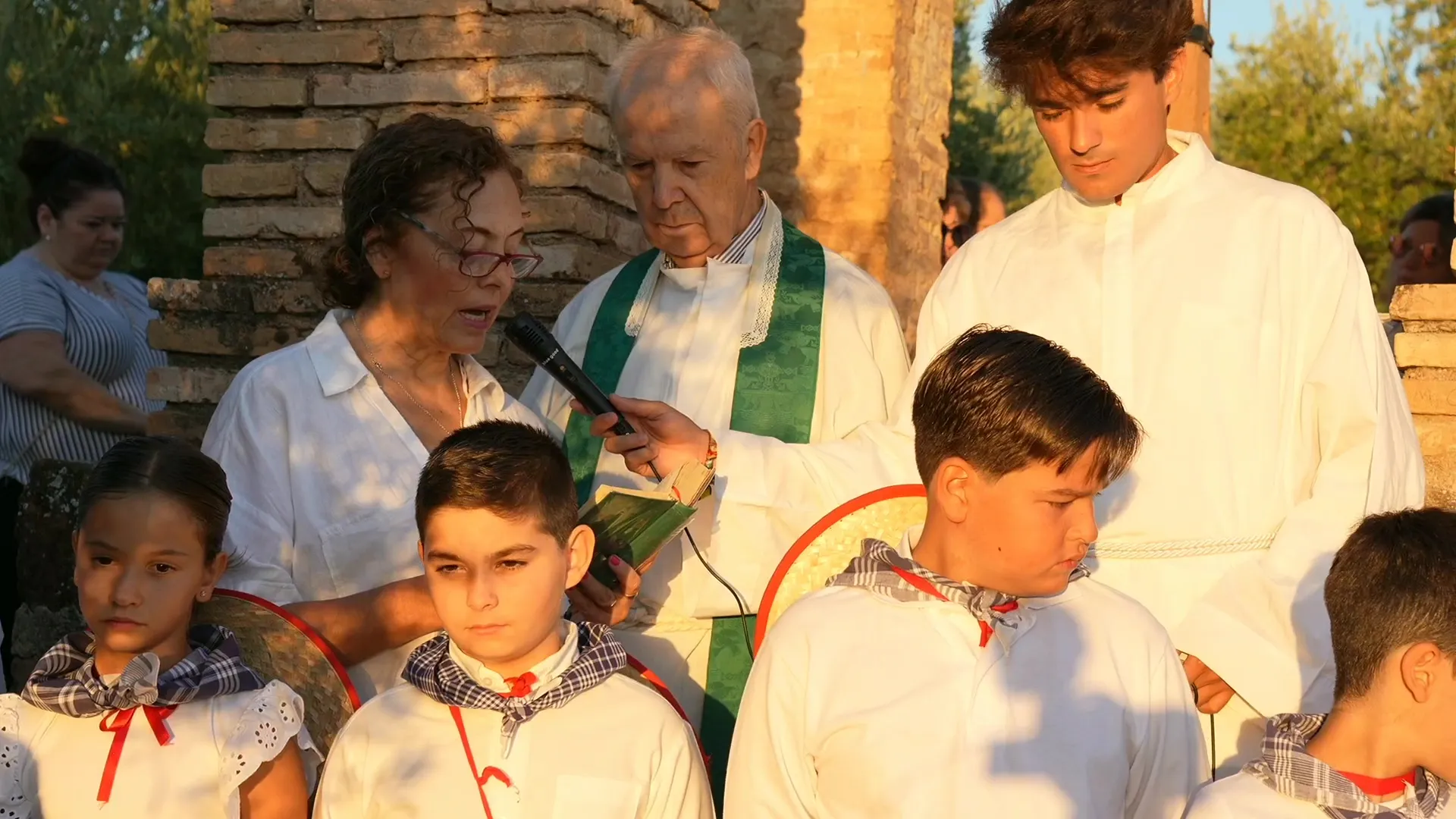 Misa en el humilladero de la Virgen de la Estrella en Villa del Río