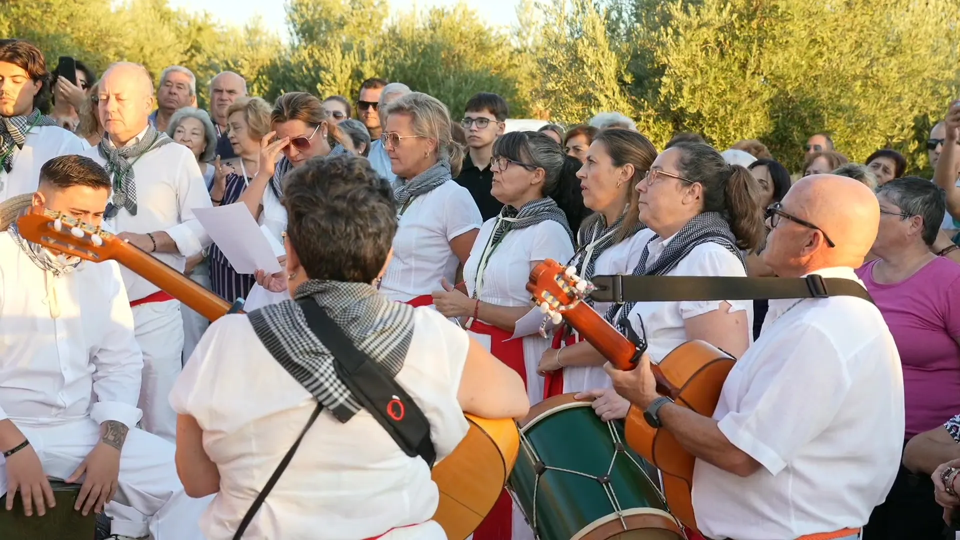 Misa en el humilladero de la Virgen de la Estrella en Villa del Río