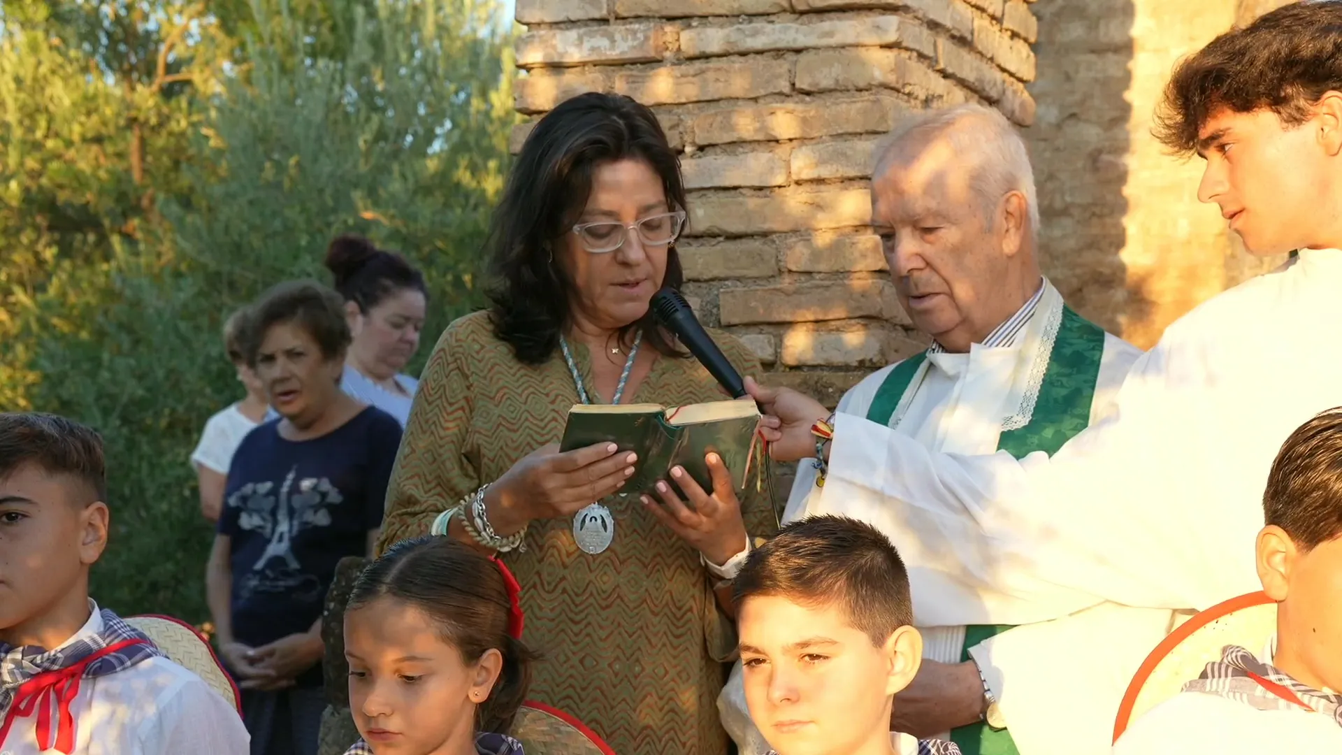 Misa en el humilladero de la Virgen de la Estrella en Villa del Río