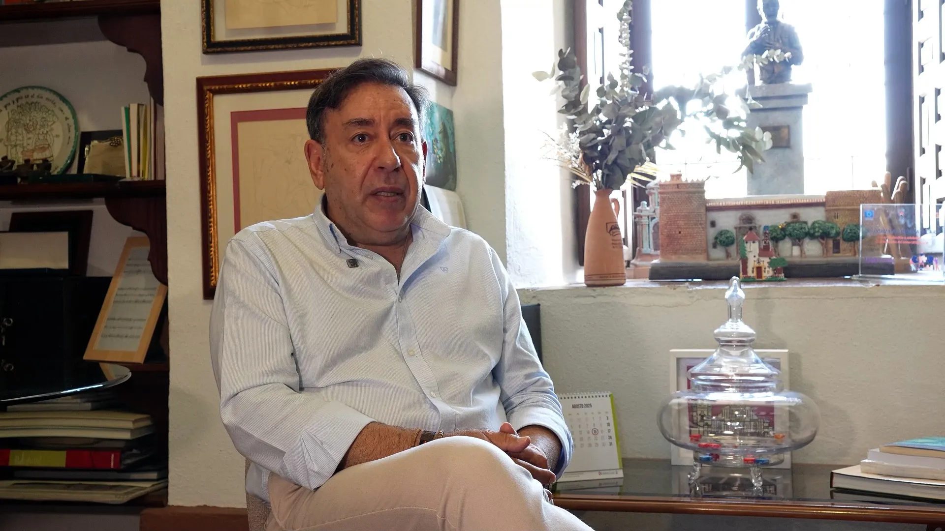 El Alcalde de Villa del Río, Jesús Morales, durante su entrevista en Beconet TV
