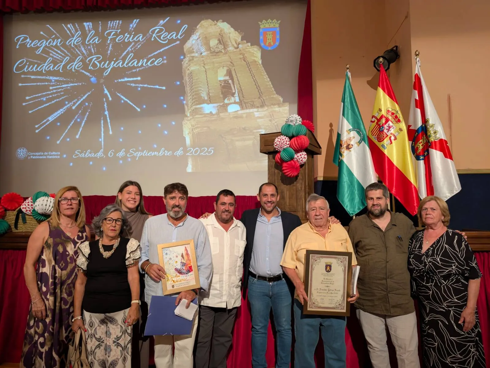Francisco Yebras (tercero por la derecha) junto con familiares y amigos