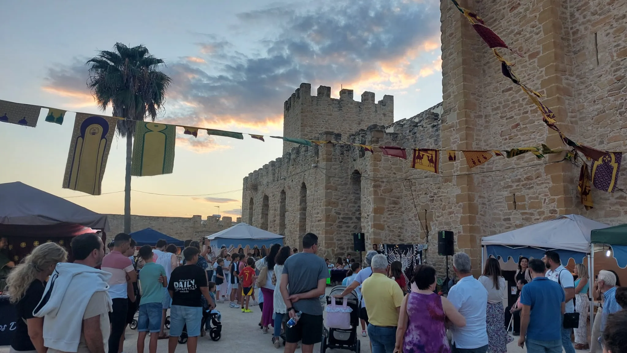 El Castillo de Lopera acogerá el mercado medieval de la localidad.