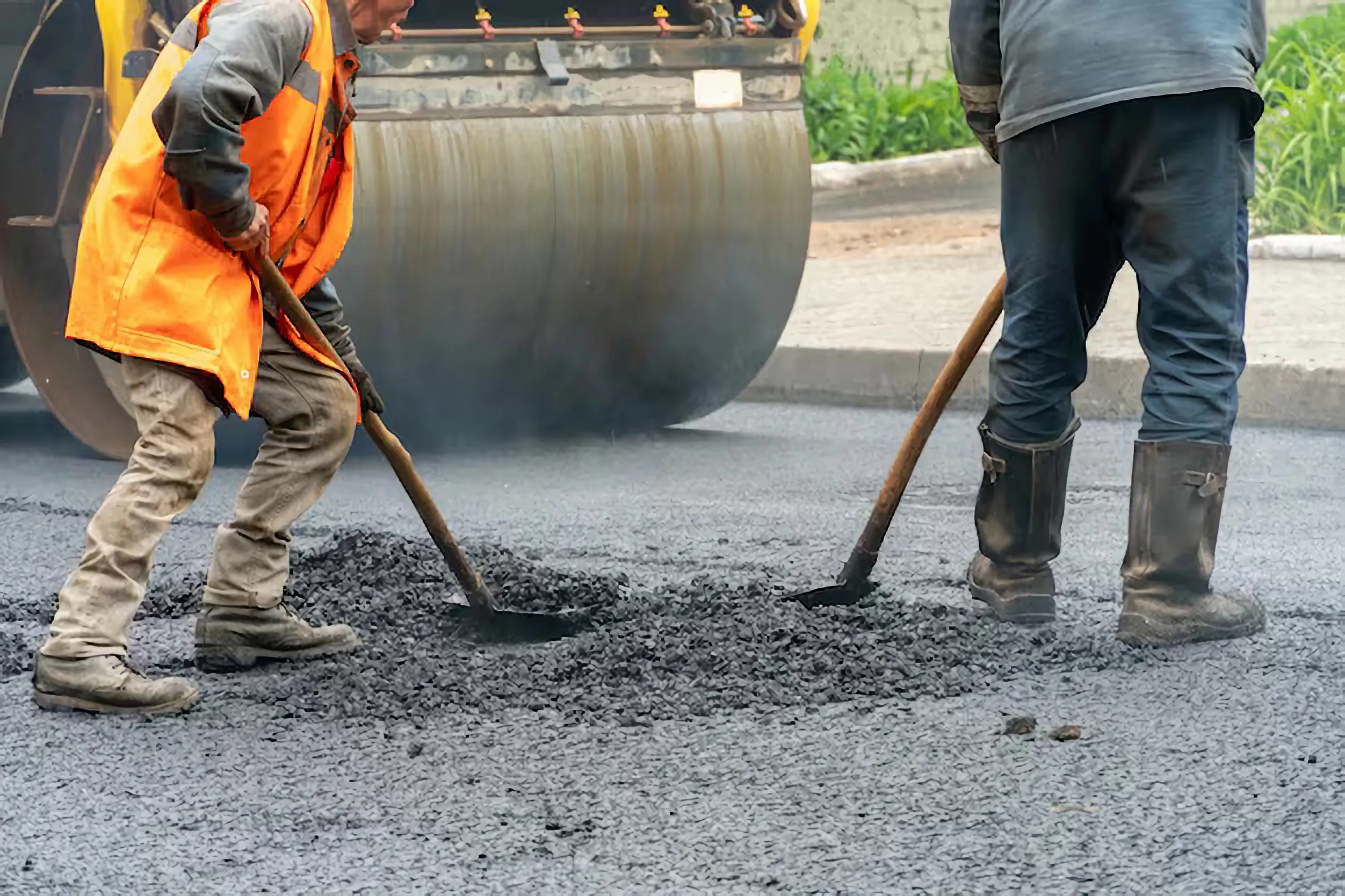Los trabajos de rehabilitación del firme se realizarán hasta el 15 de diciembre, fecha en la que se estima que acaben las obras.