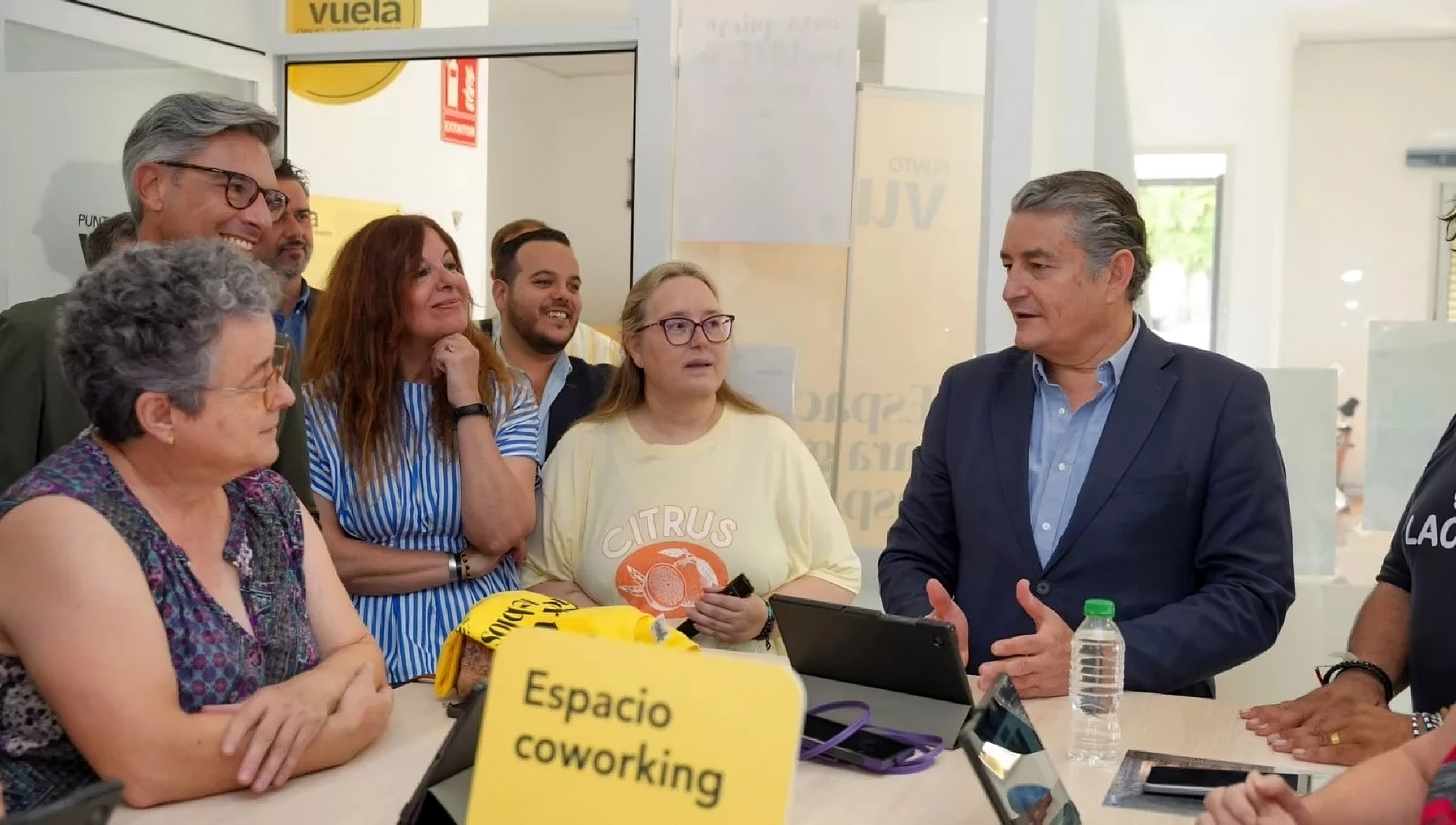 El consejero de la Presidencia, Antonio Sanz, durante el acto de presentación de la nueva web del Consorcio Puntos Vuela de Andalucía.