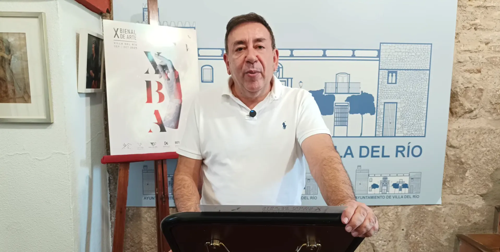 El alcalde de Villa del Río, Jesús Morales, presentó las actividades que se desarrollarán en el marco de la X bienal de arte.