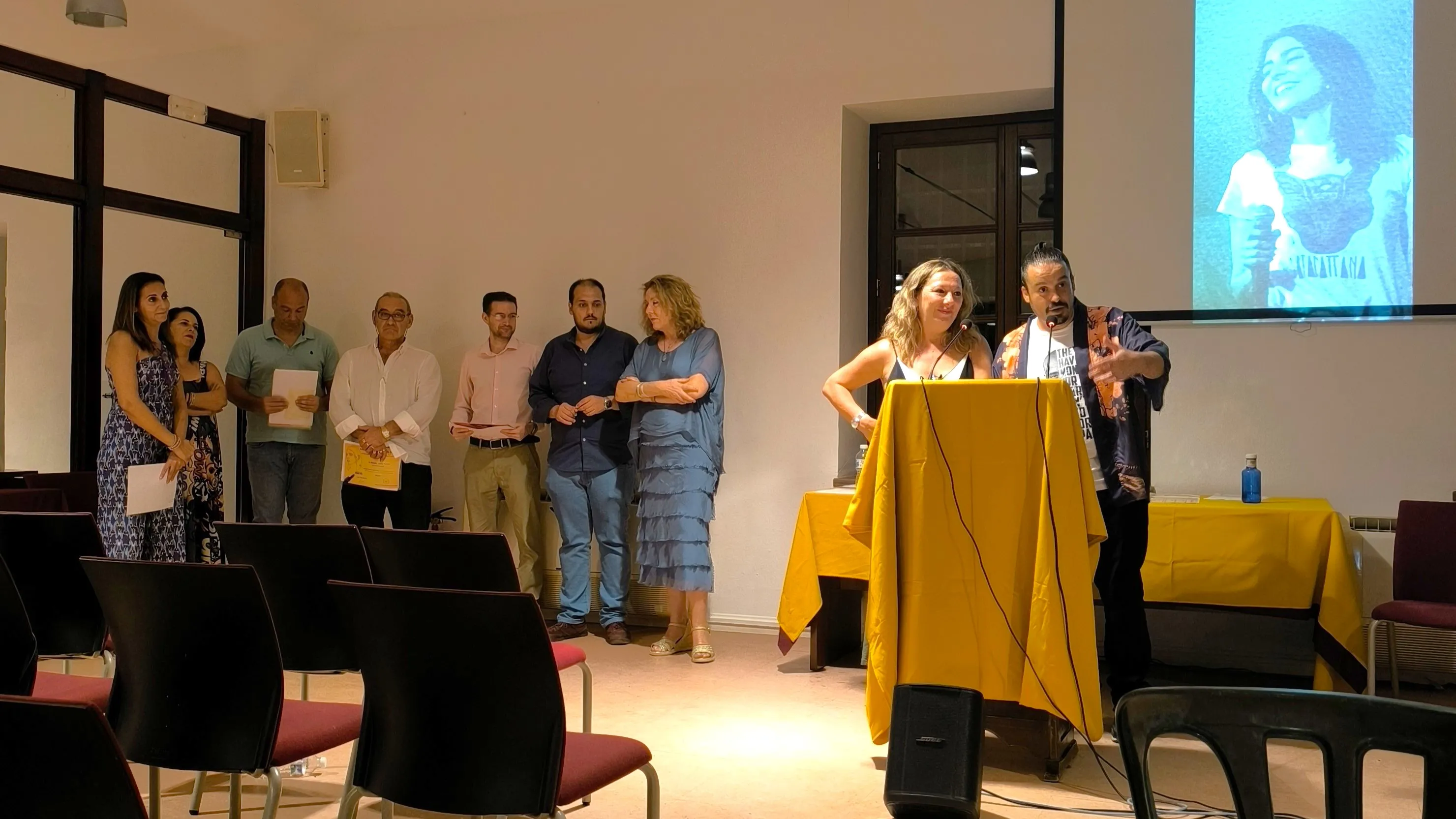 El legado de Gata Cattana emociona en Adamuz durante el VI Certamen Literario