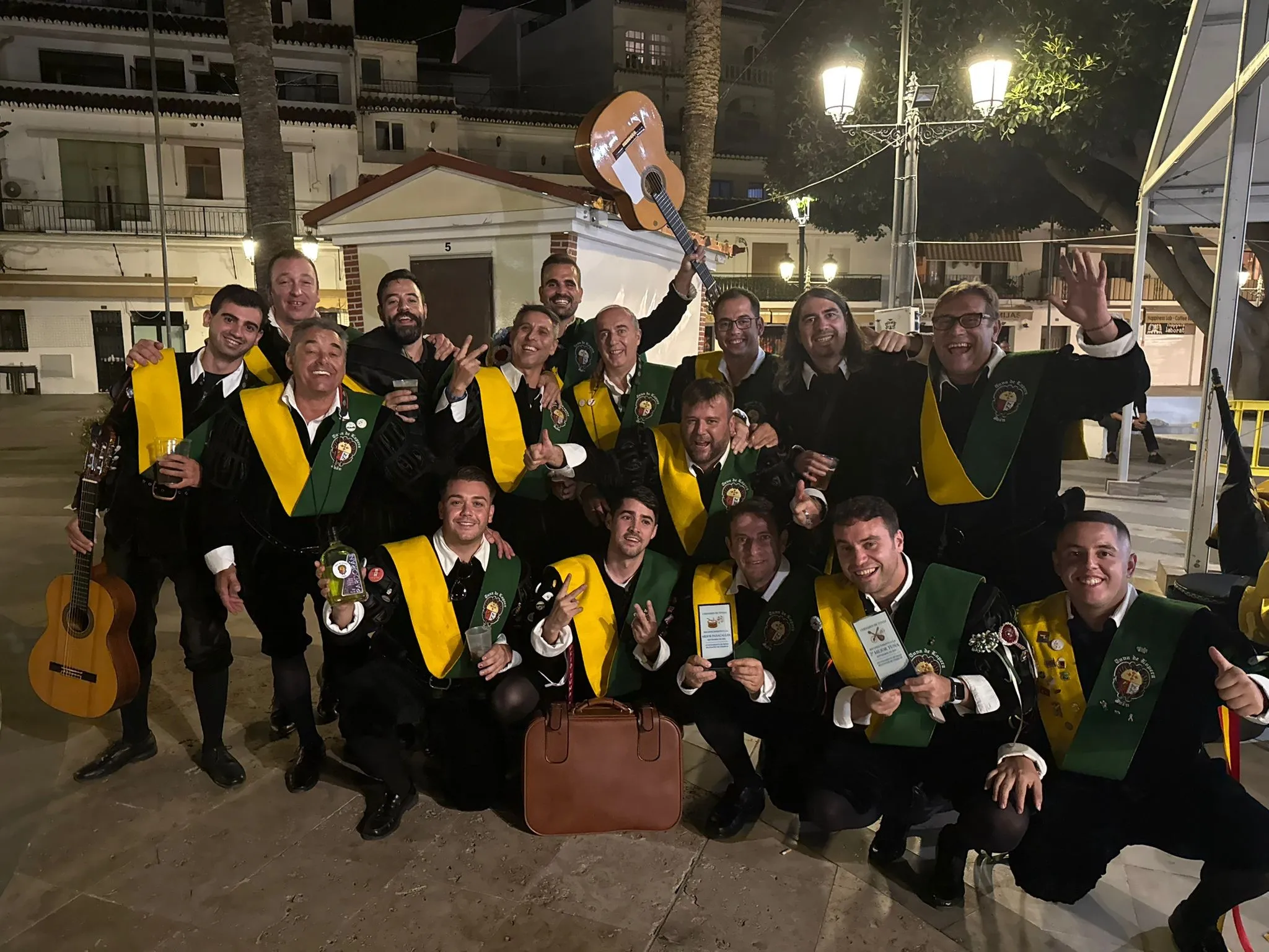 La Tuna de Lopera tras ganar el segundo premio en Mijas
