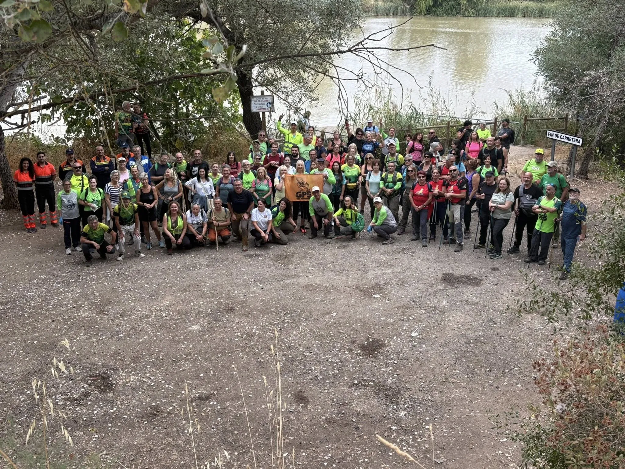 Más de 100 personas participaron en la ruta hasta la finca de Alcurrucén