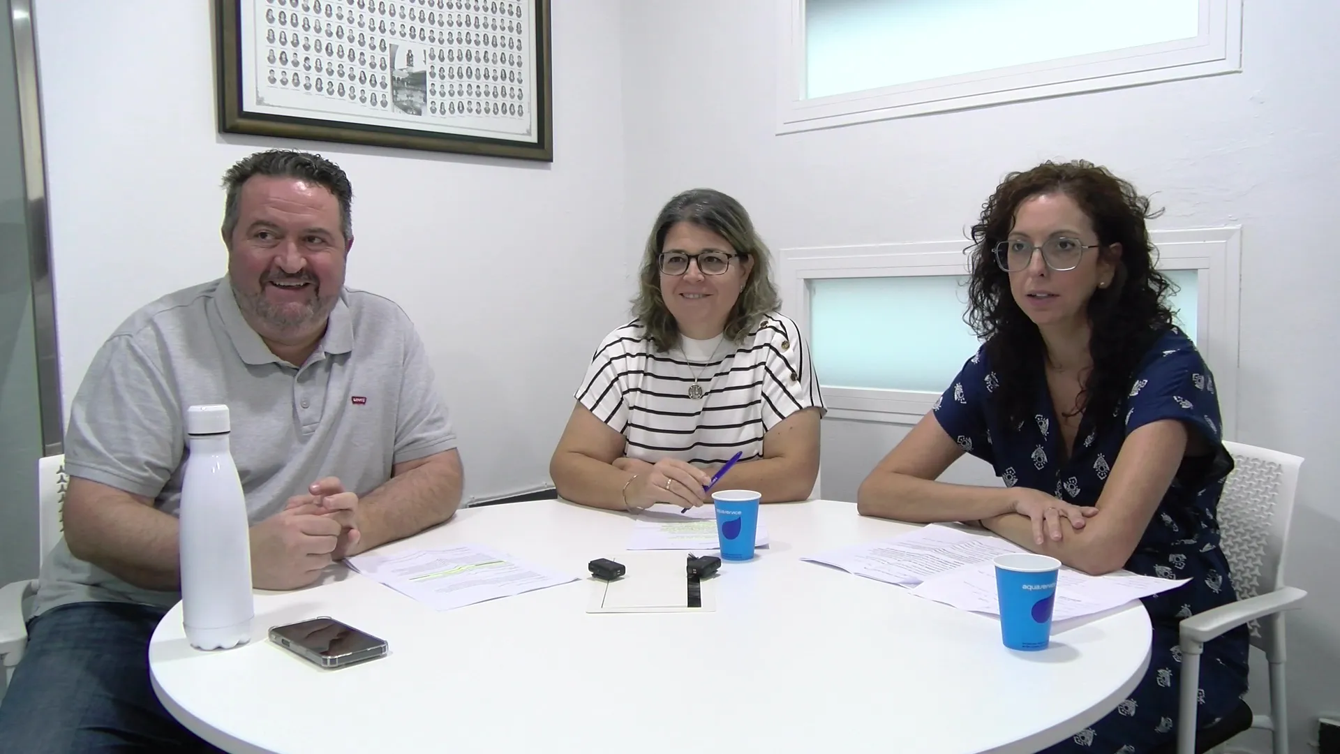 De izquierda a derecha: Juan Grande, concejal de Agricultura; Paqui Cañuelo, vicepresidenta de AgroVilla y Eva Lara, presidenta de Agrovilla.