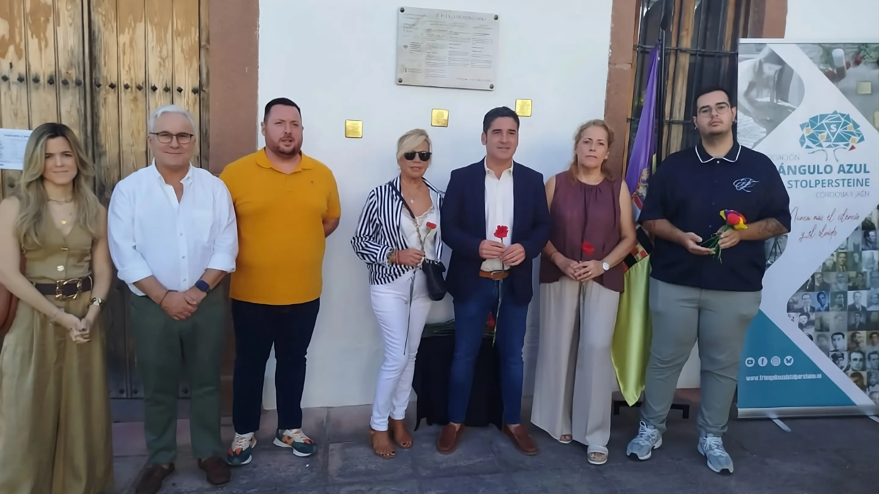 Acto de colocación de tres Stolpersteine en el patio del Ayuntamiento de Pedro Abad en memoria de Ramón Martínez Belmonte, Andrés Aguilar Luna y Pedro Lora Cuadrado, vecinos del municipio víctimas del nazismo.