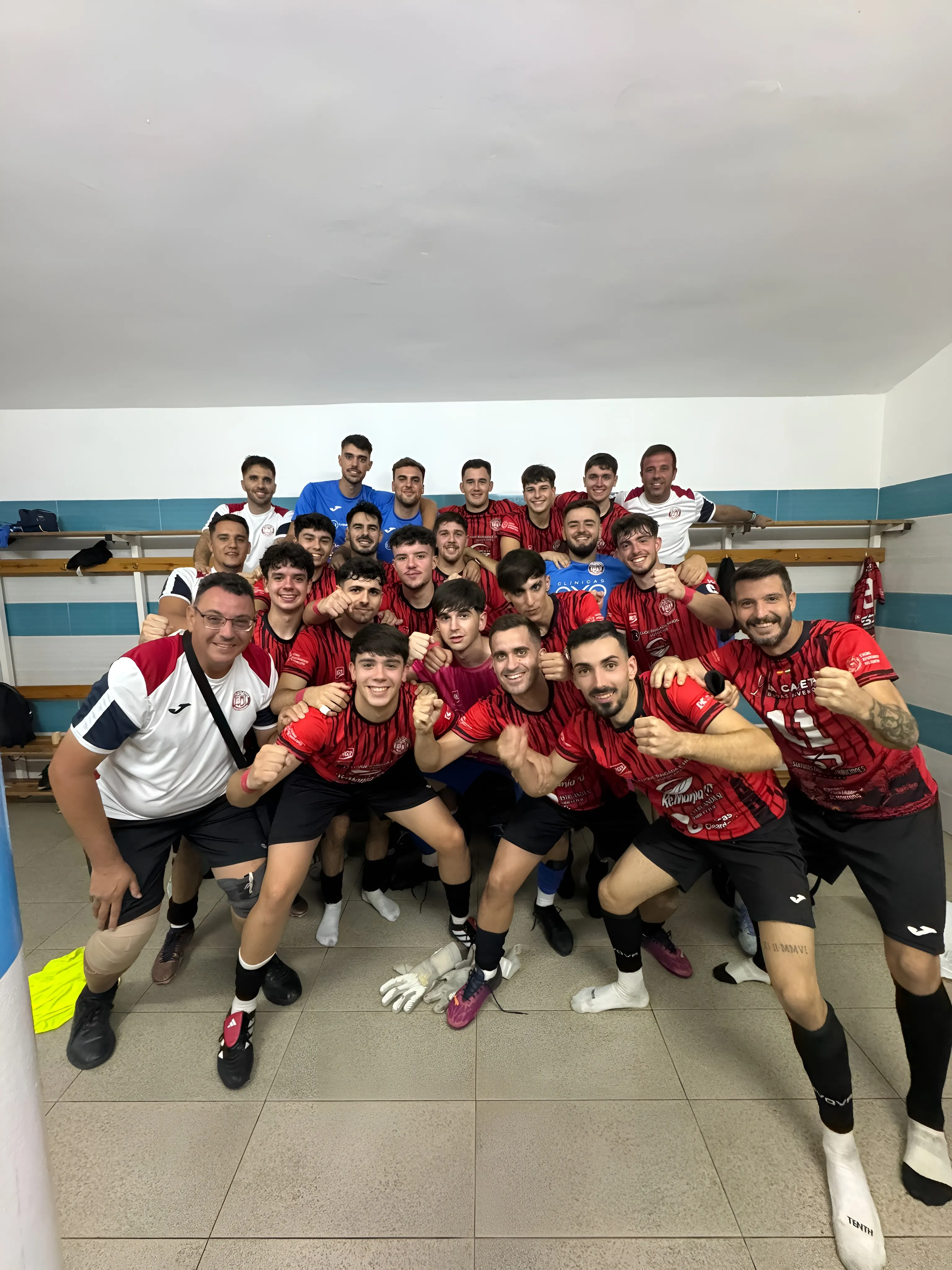 El Atlético Montoreño celebra la victoria. Foto: Atlético Montoreño
