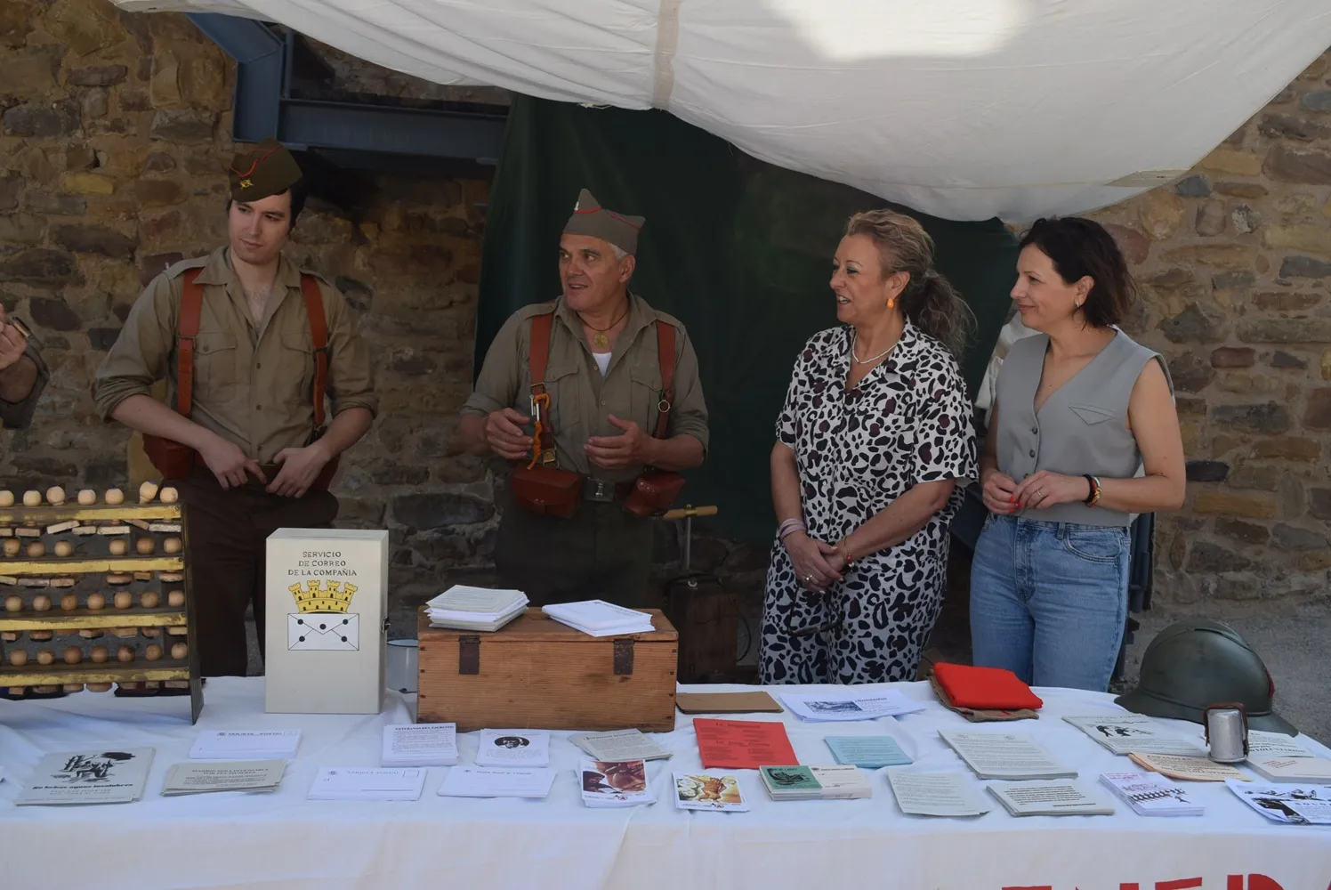 La diputada Isabel Uceda y la alcaldesa Carmen Torres inauguran este Museo Vivo. Foto: Antonio Marín.