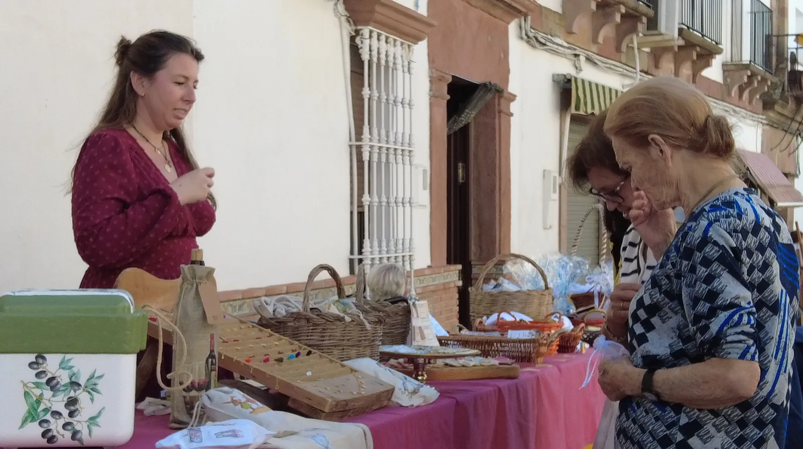El evento, organizado por el Ayuntamiento, destacó la riqueza cultural, la defensa del medio rural y la promoción de valores de diversidad e igualdad en la comarca.