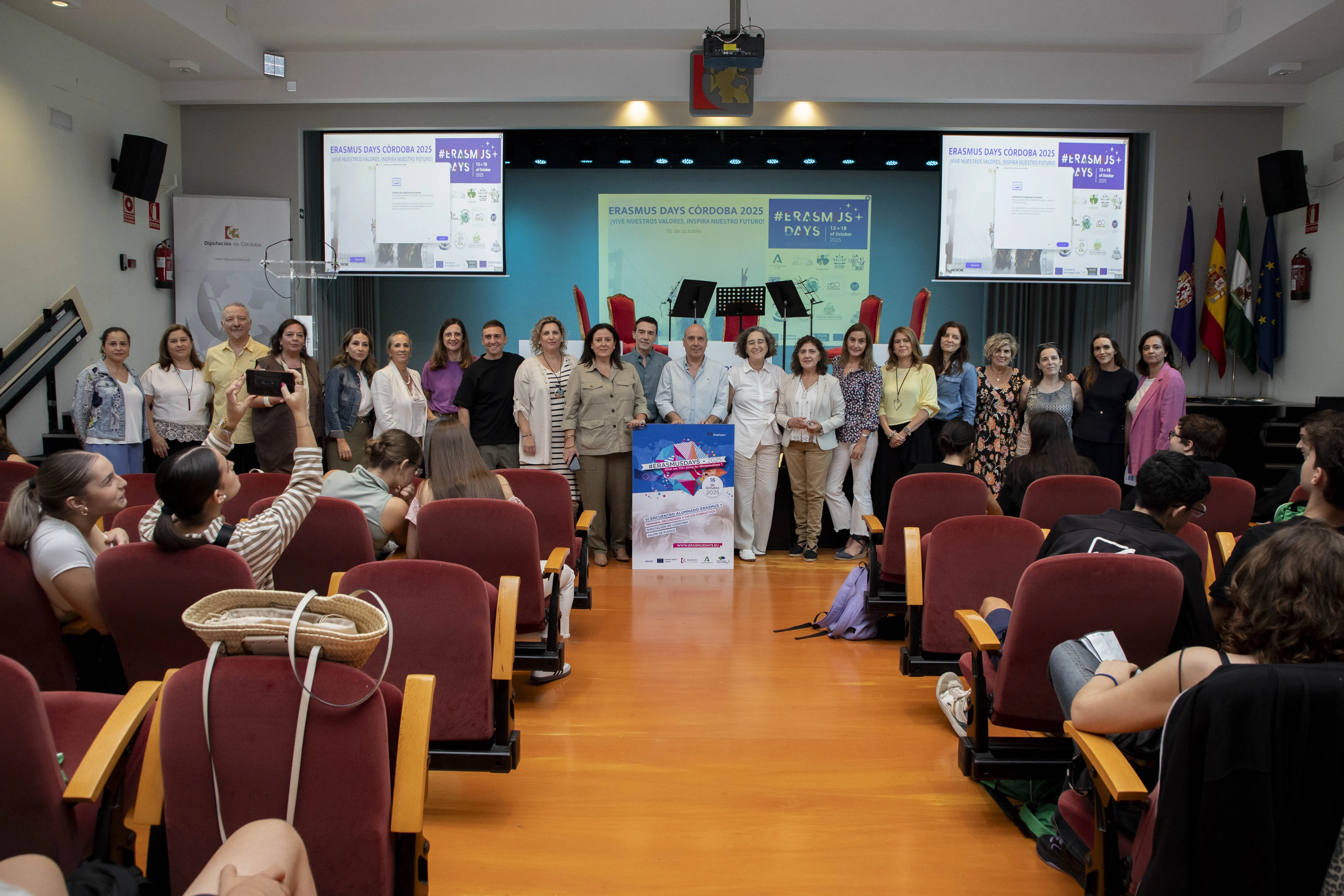 FOTO Erasmus Day 01 OKVI Encuentro Erasmus+ celebrado en la Diputación de Córdoba, que reúne a más de 100 estudiantes y docentes de trece centros educativos. Foto: Diputación de Córdoba