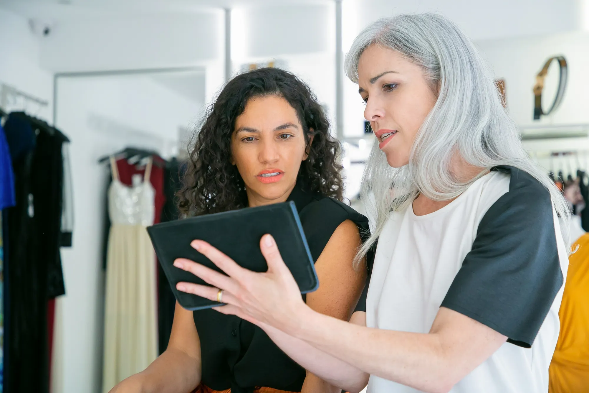 “Empresarias Cordobesas” nace como una plataforma abierta a todas las mujeres empresarias, autónomas o profesionales que deseen formar parte de una red colaborativa. “Empresarias Cordobesas” nace como una plataforma abierta a todas las mujeres empresarias, autónomas o profesionales que deseen formar parte de una red colaborativa.