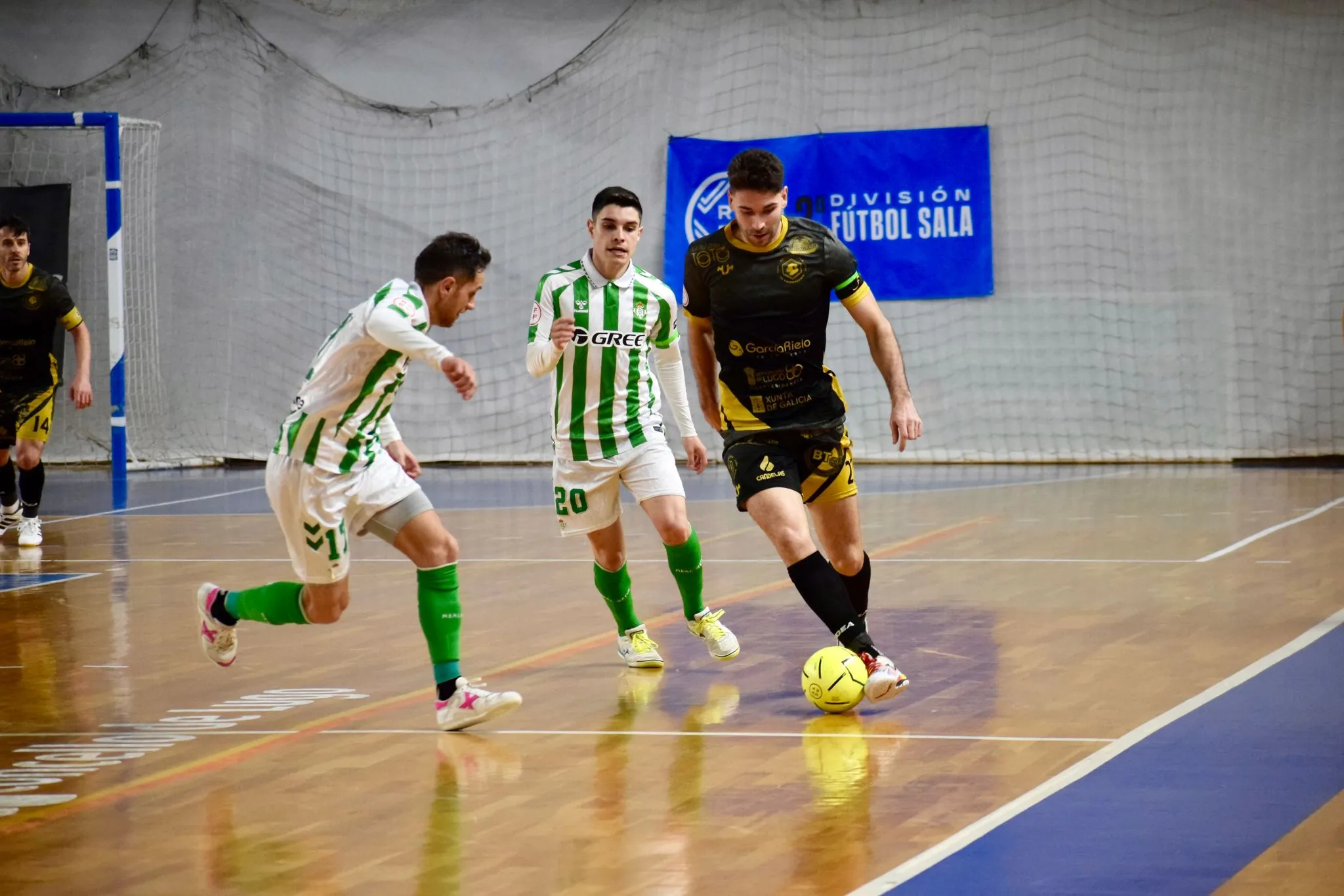 Dani Pineda, en un partido con el Lugo de la pasada campaña. Dani Pineda, en un partido con el Lugo de la pasada campaña.