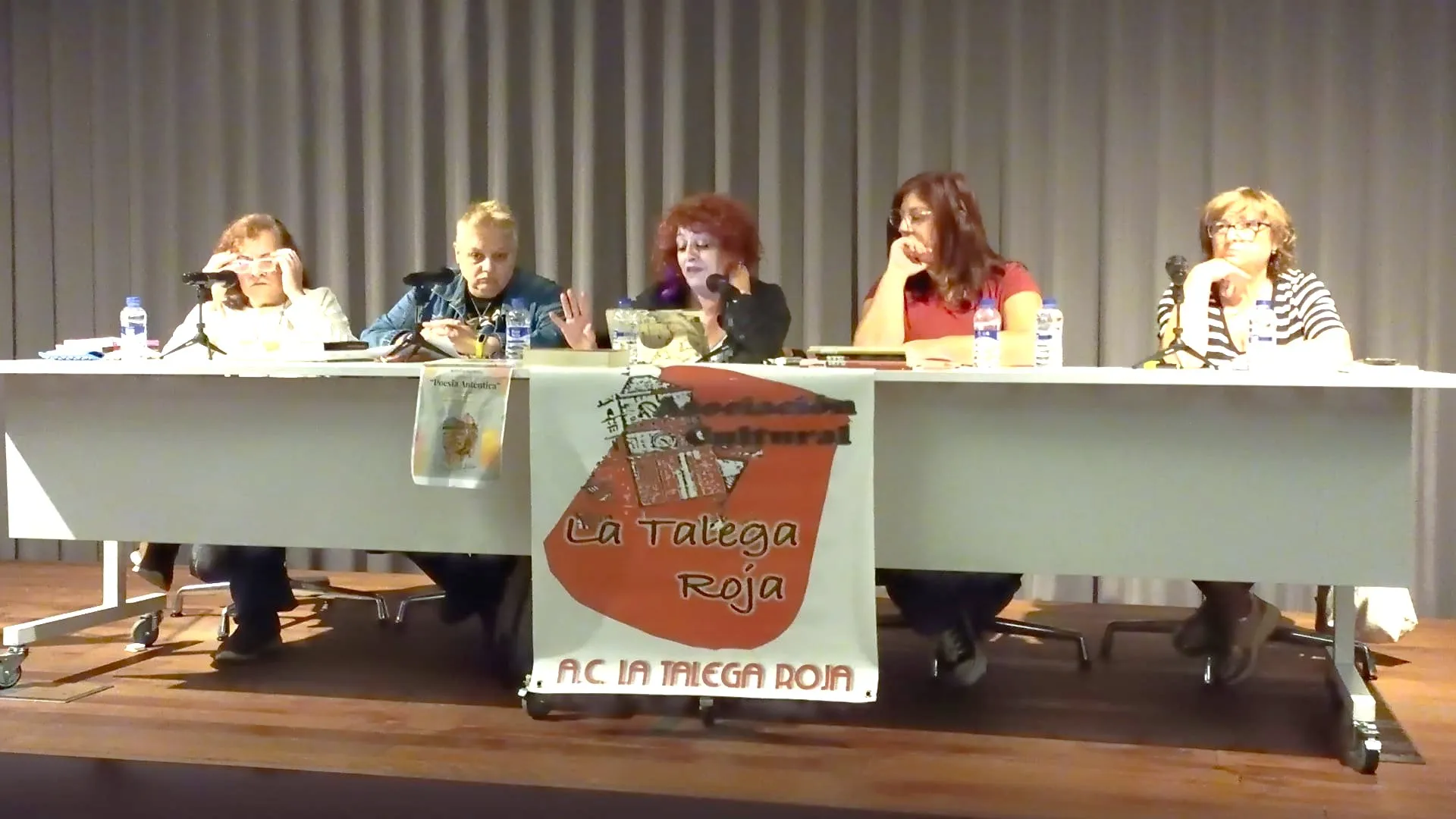 Inauguración del V Ciclo de poesía feminista "Conmigo Misma" organizado por la A.C. Talega Roja. Foto: Hipólita Arjona